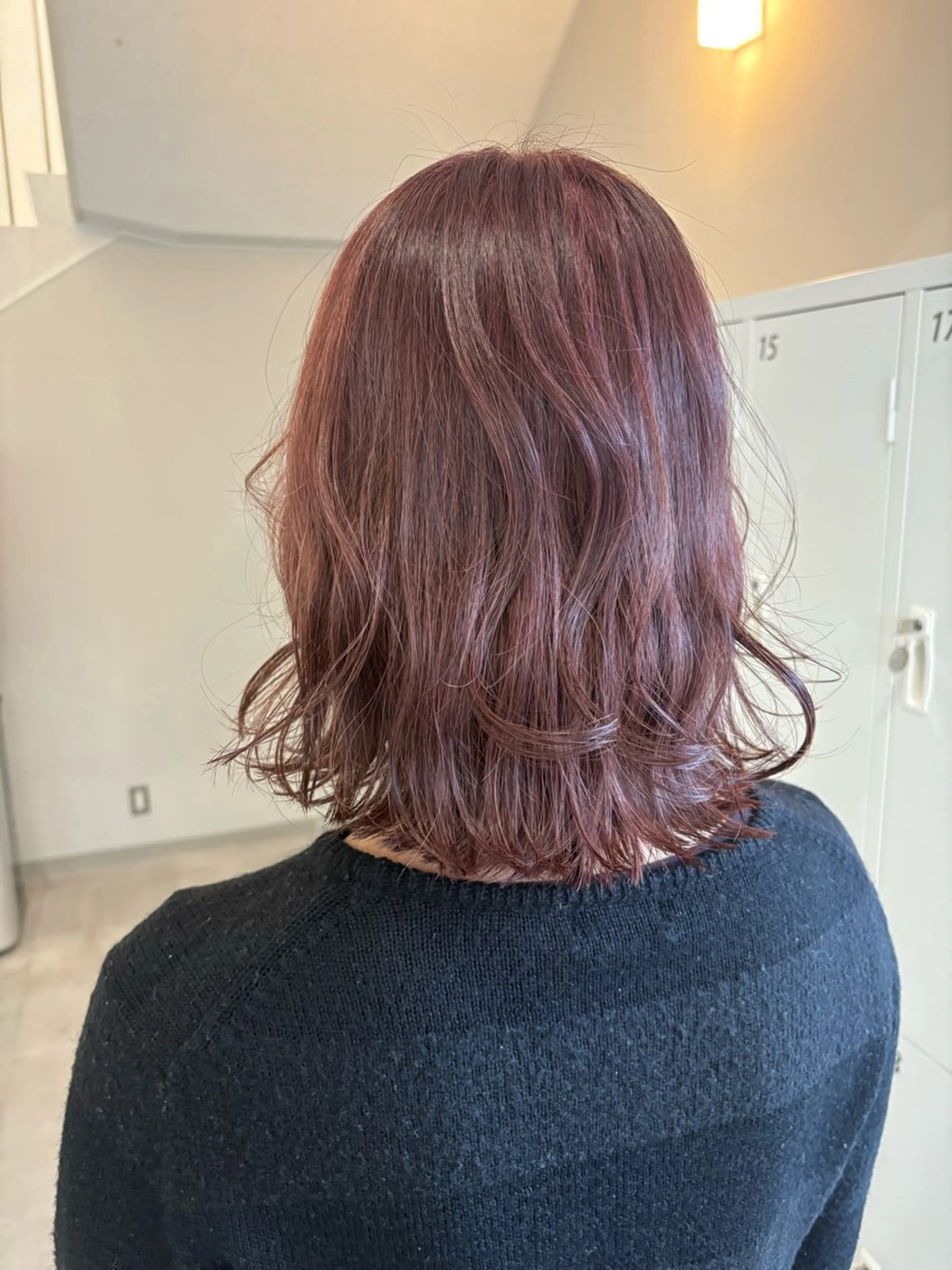 ミディアム カラー DEEokazaki sae.Tのヘアスタイル