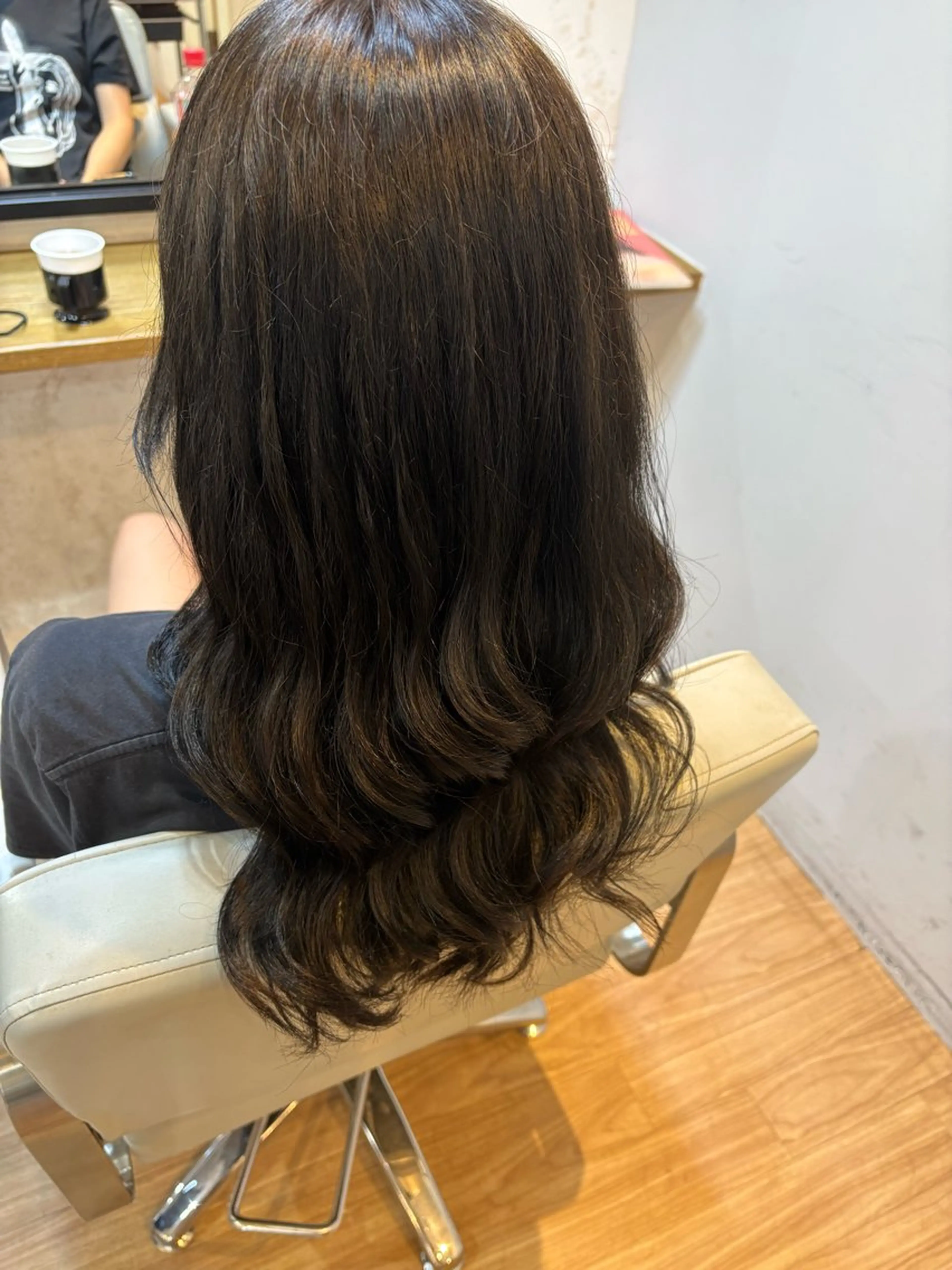 ロング ヘアカラー IRICO たまプラーザ所属・韓国ヘアー🇰🇷 MIWAのヘアスタイル