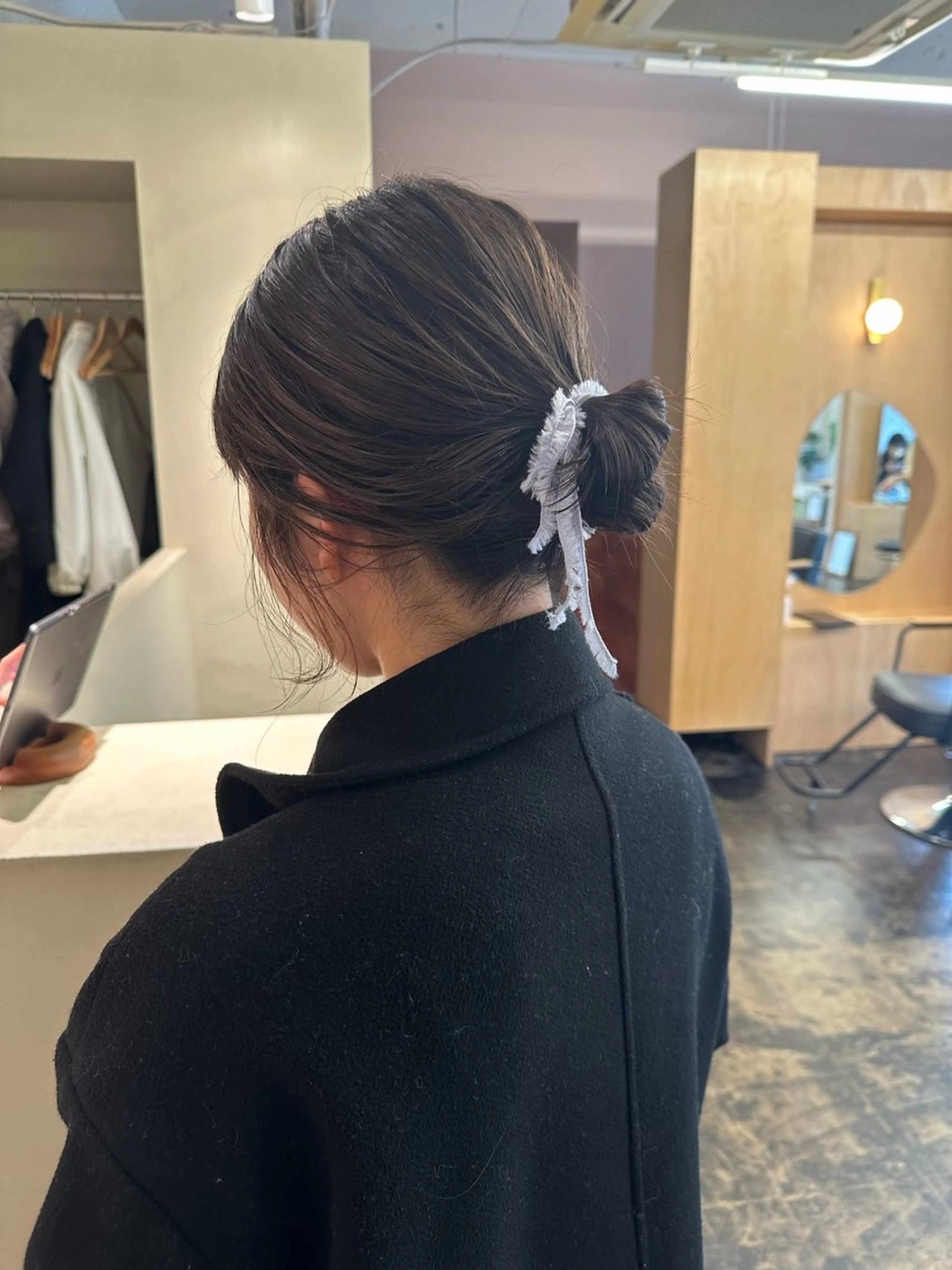 ミディアム カラー ベージュカラー オリーブベージュ yupi🐈‍⬛ レイヤー/パーマのヘアスタイル