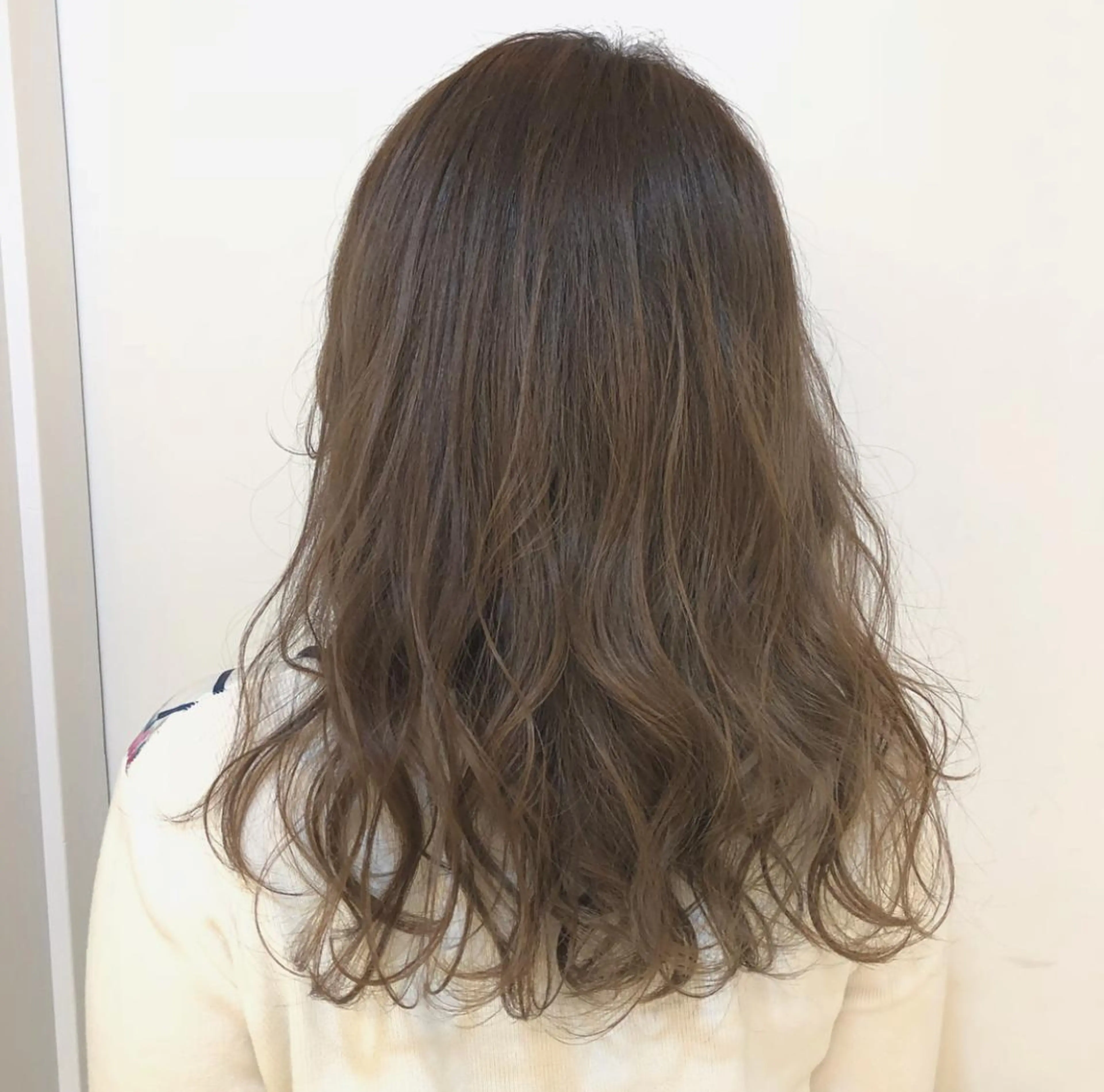 ミディアム clomus所属・YUKA艶髪 🌸寛ぎ部屋のヘアスタイル