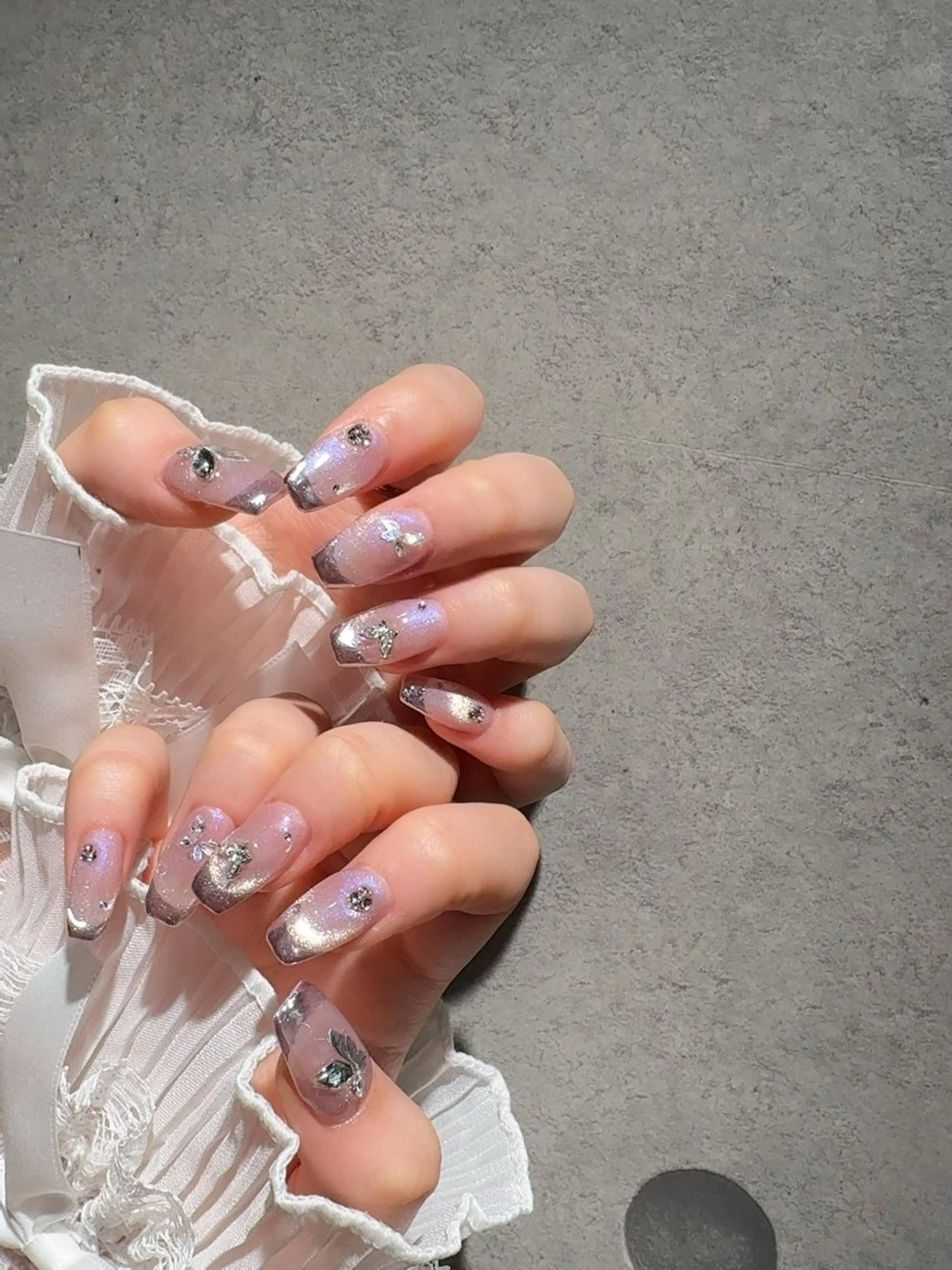 ネイル I-nailロング /ワンホン/キラキラのネイルデザイン