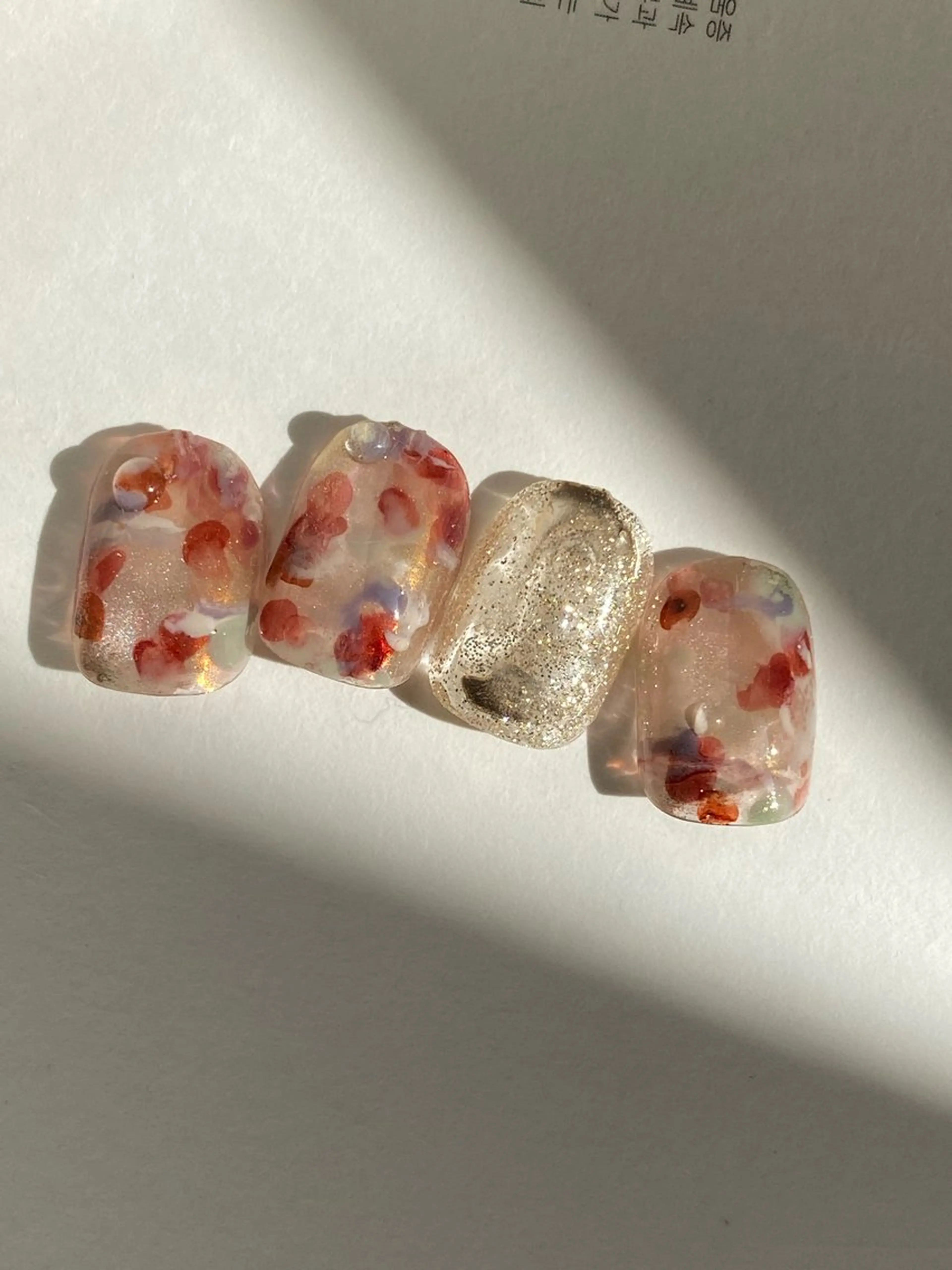 ネイル 成人式 フレンチネイル ジェルネイル ガーリー マグネットネイル ハンドネイル 草加ニュアンスネイル 🌚hersのネイルデザイン