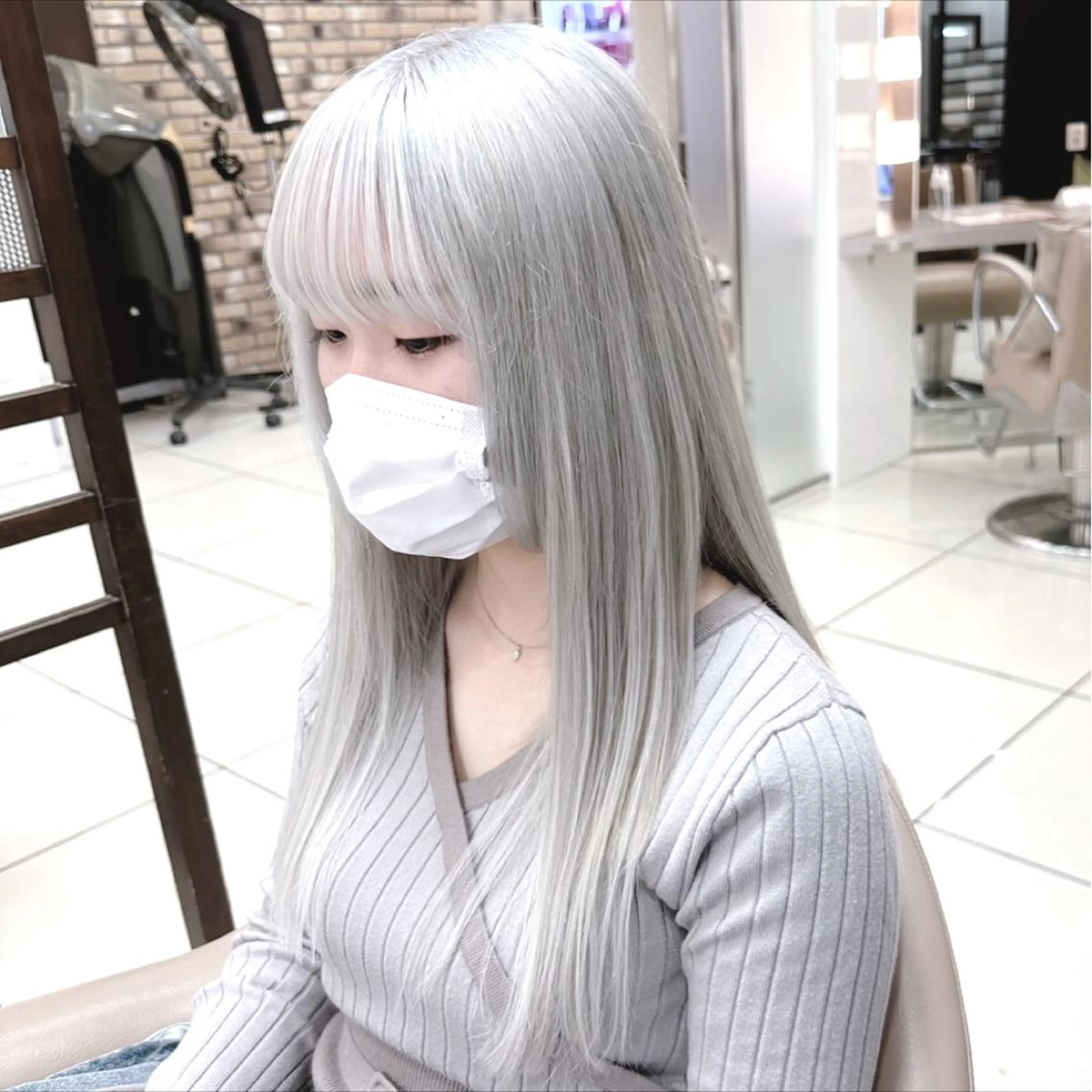 ロング カラー メンズ特化 センターパート特化のヘアスタイル