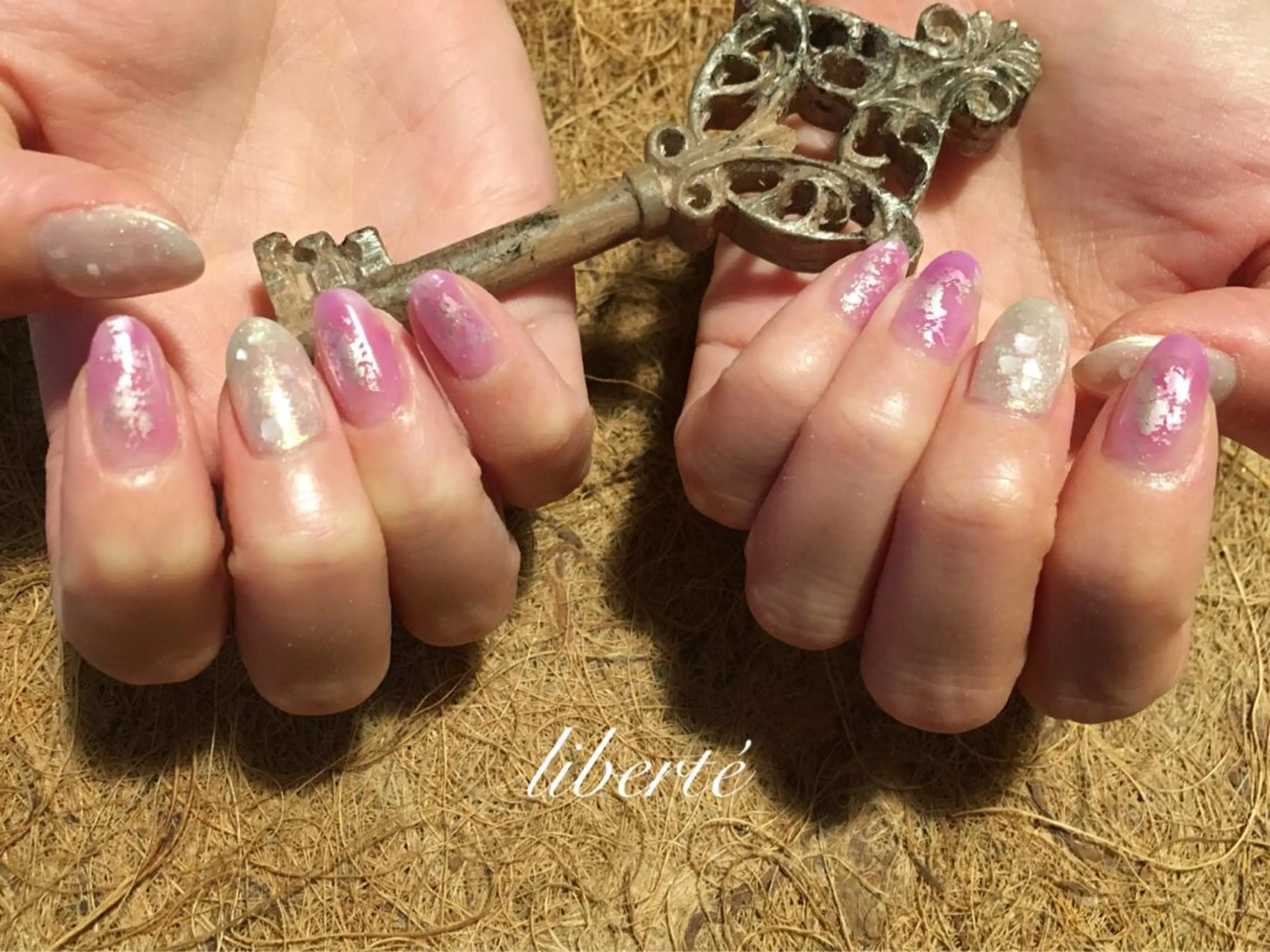 ネイル liberté (リベルテ)のネイルデザイン