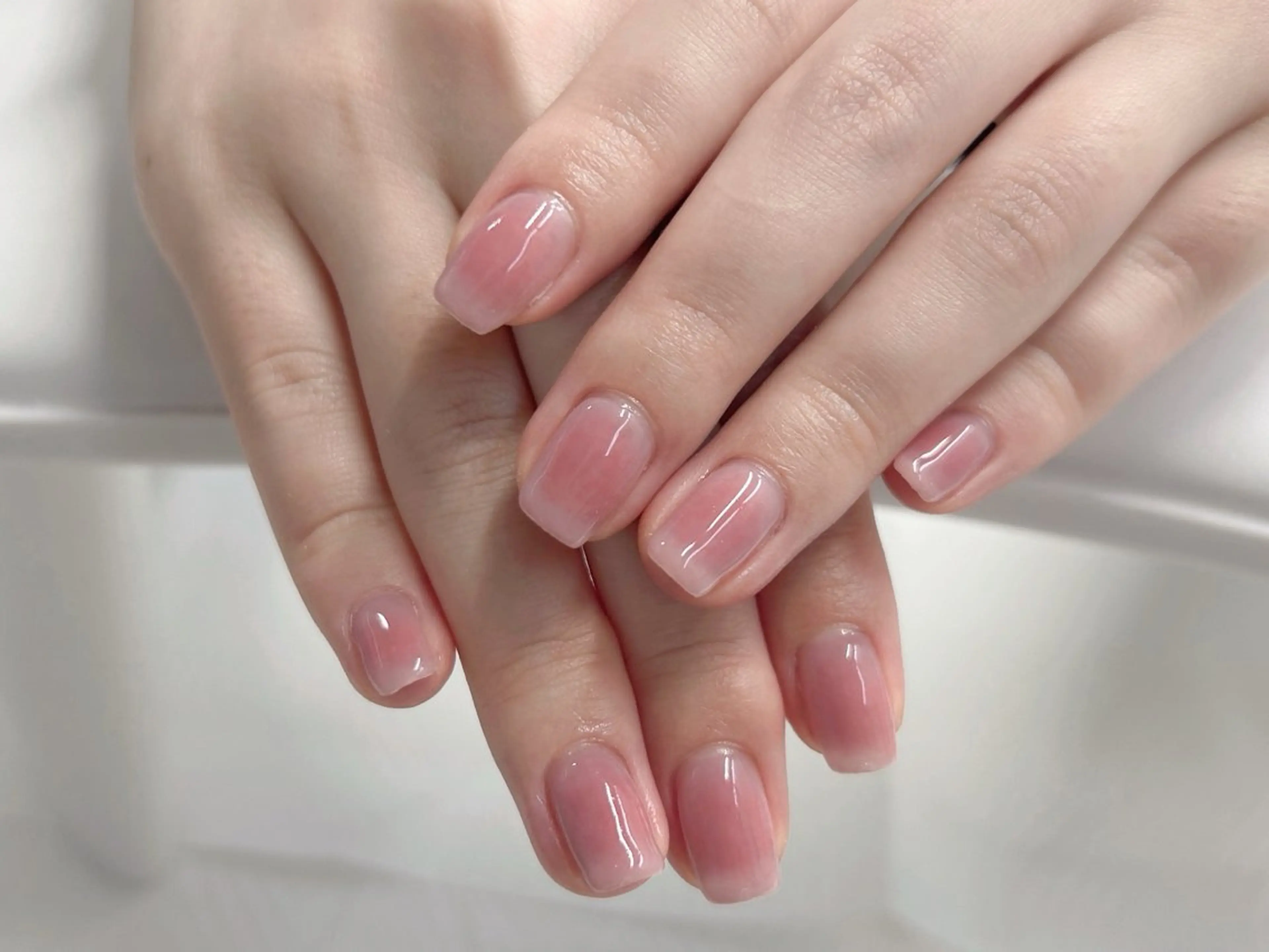 ネイル チークネイル 桜ネイル オフィスネイル ピンク ショートネイル ハンドネイル Forca total studio所属・Forca Airaのネイルデザイン