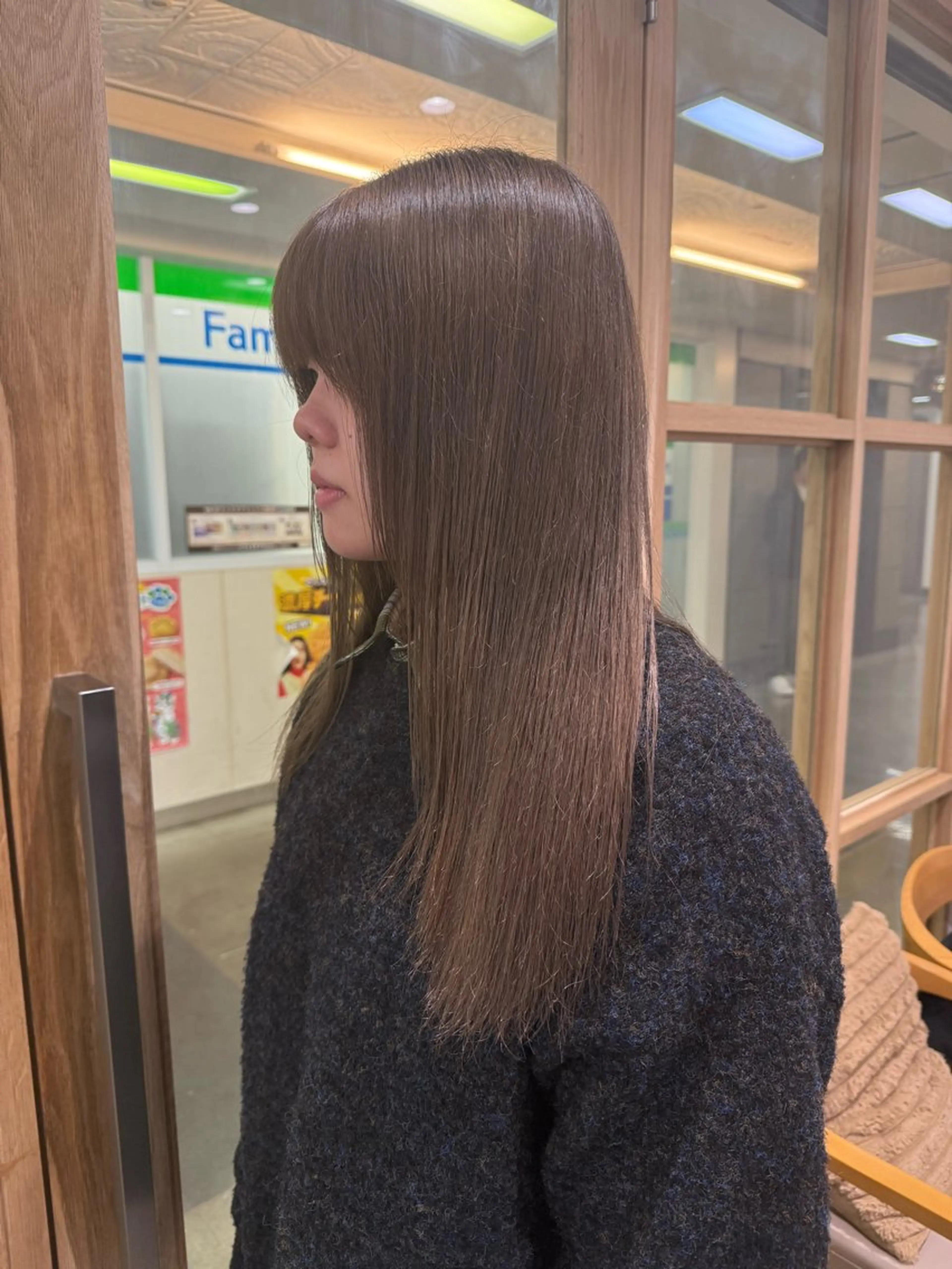 セミロング ヘアカラー enn 天王寺所属・松平 拓巳のヘアスタイル