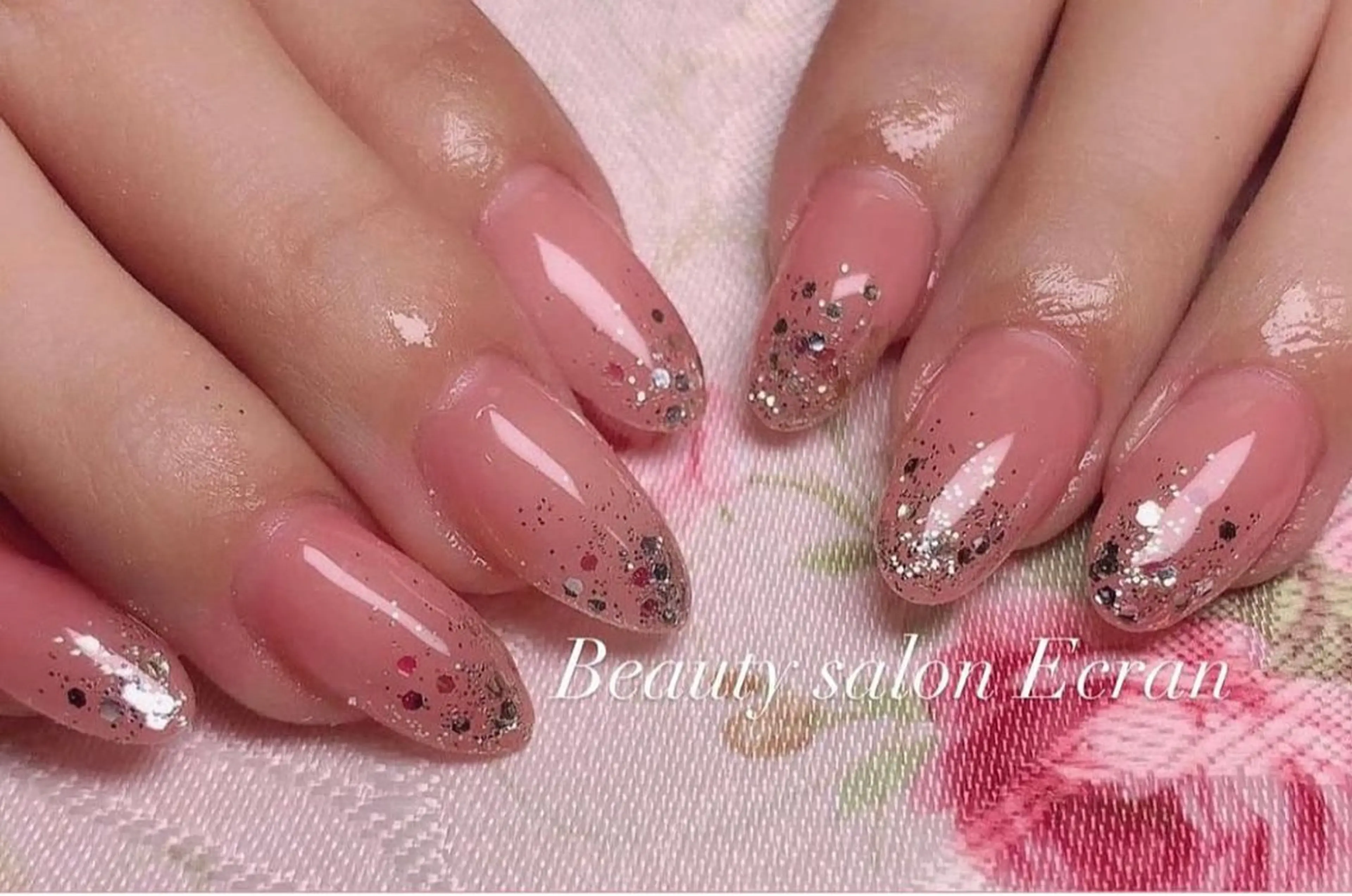 ネイル えくにゃん所属・AMAGASAKI LISAのネイルデザイン