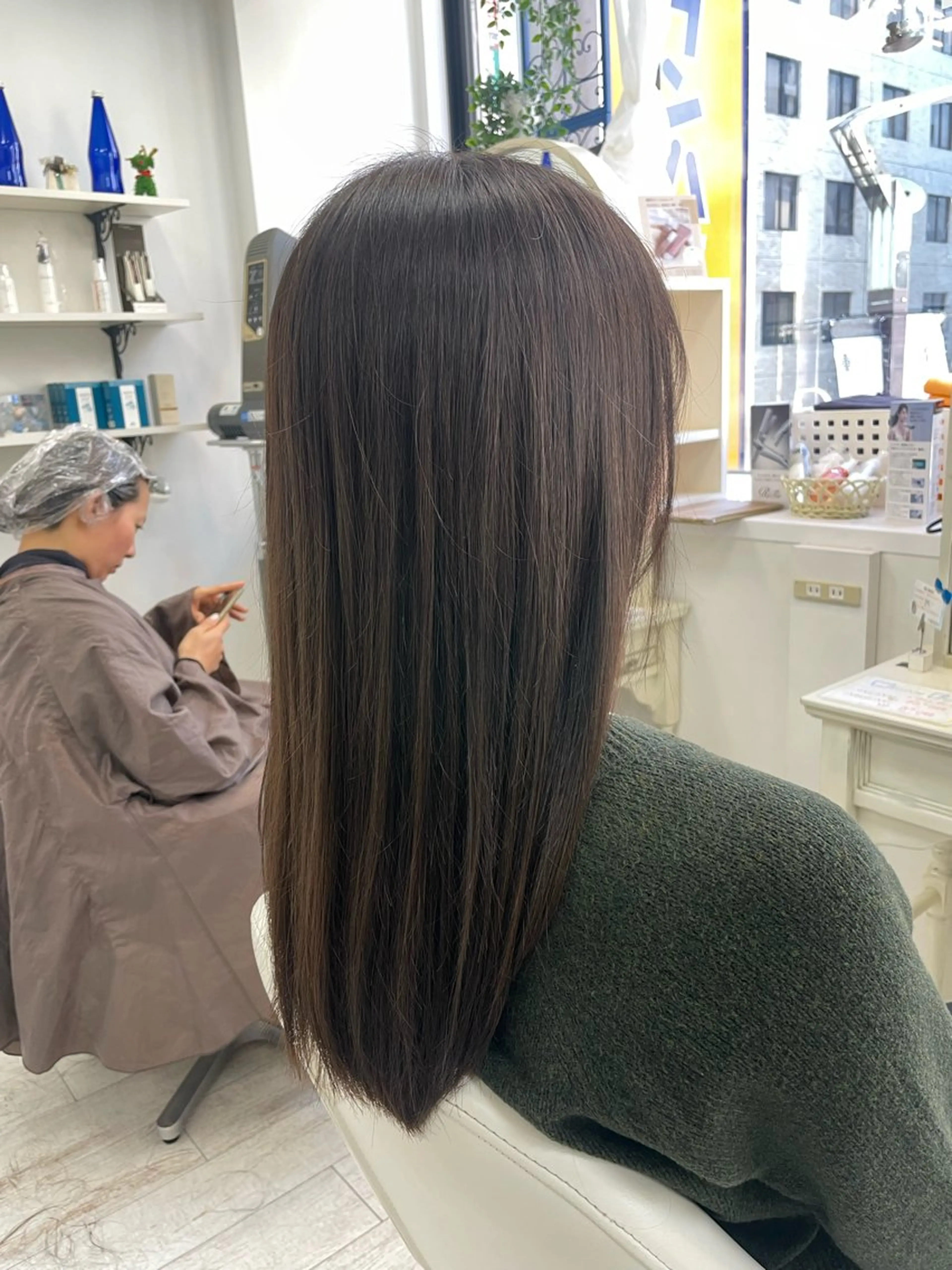 ロング カット ヘアカラー 新籾 尚哉のヘアスタイル