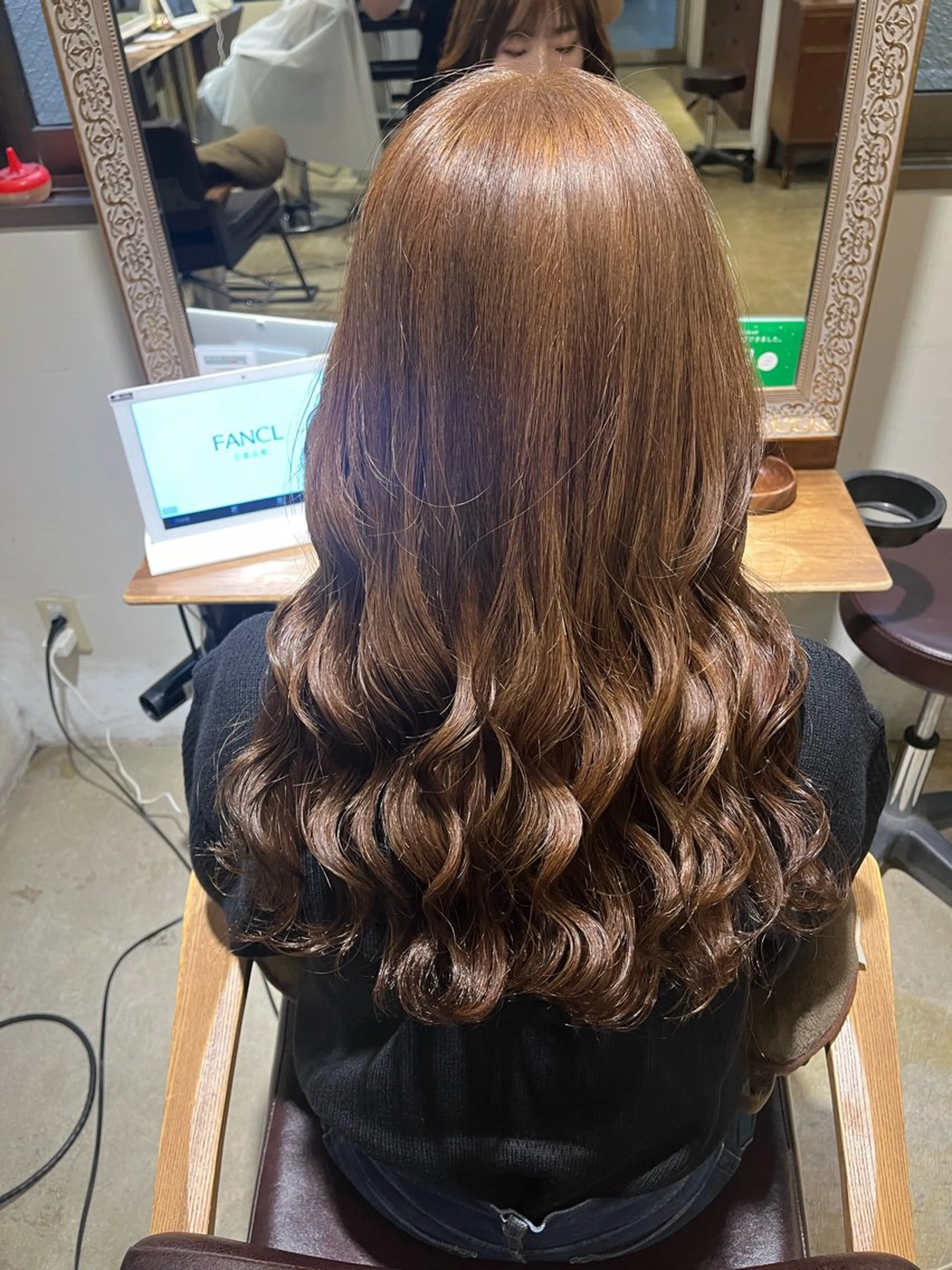 ロング カラー ブリーチ ダブルカラー ヘアカラー トリートメント えんぐちとも／透明感 カラー／博多ボブのヘアスタイル