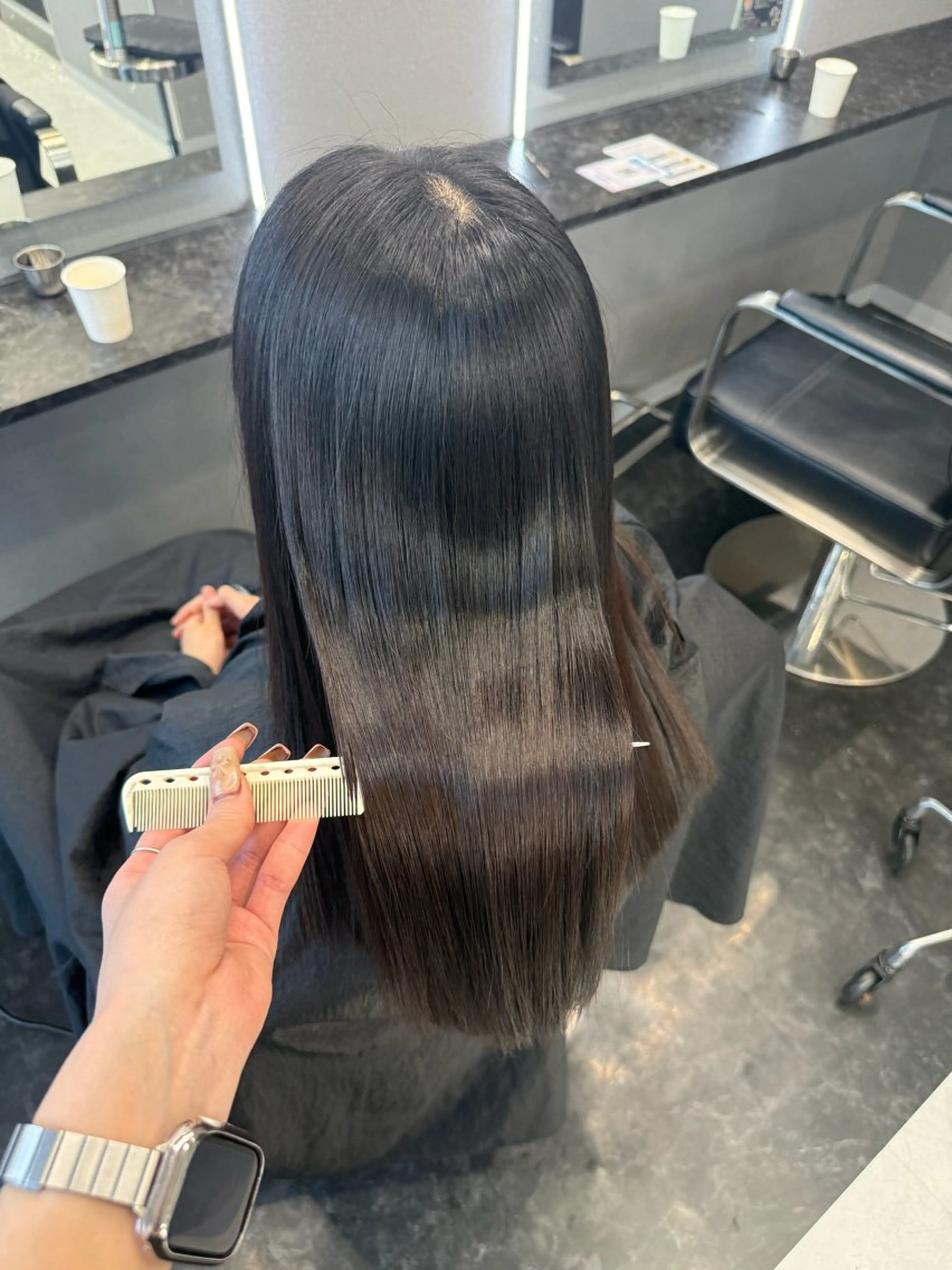 セミロング カラー ヘアアレンジ カット ヘアカラー トリートメント ヘアセット 韓国ヘア🖤/透明感 shihoのヘアスタイル