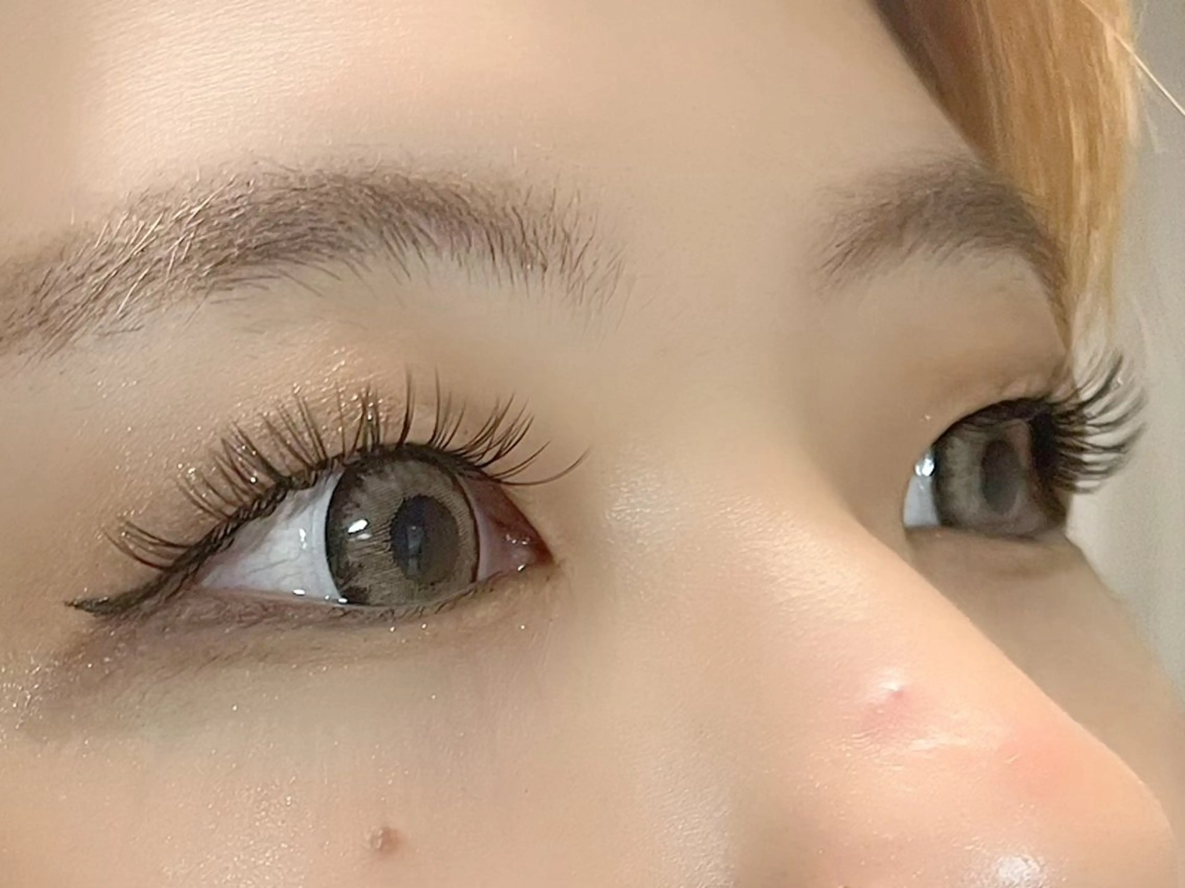 マツエク・マツパ バインドロック マツエク Regene HIROKAWAの眉毛・アイブロウイメージ