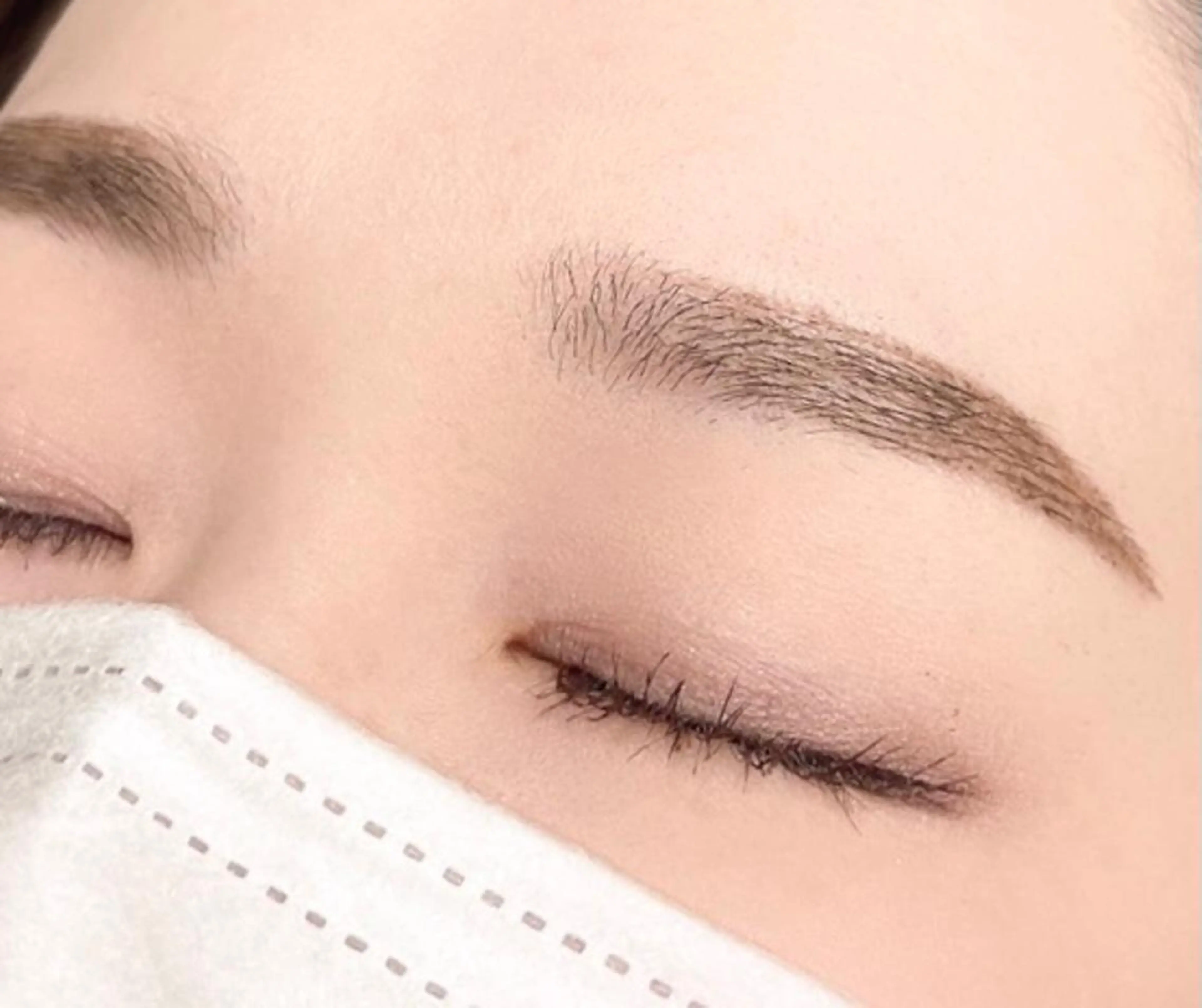 アイブロウ 眉カット eyelist haruka✧のマツエク・マツパデザイン