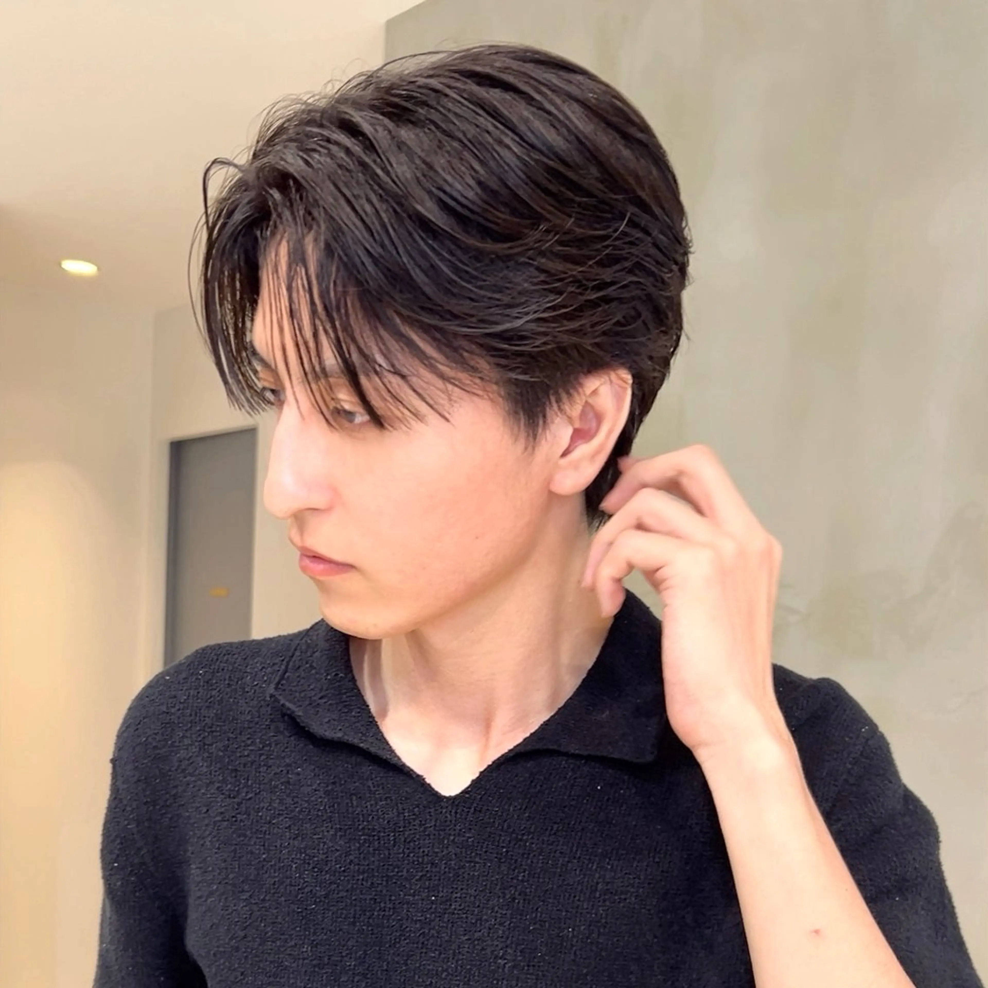 ミディアム パーマ メンズ カット 縮毛矯正 岡田大志🇰🇷 中/韓メンズヘアのヘアスタイル