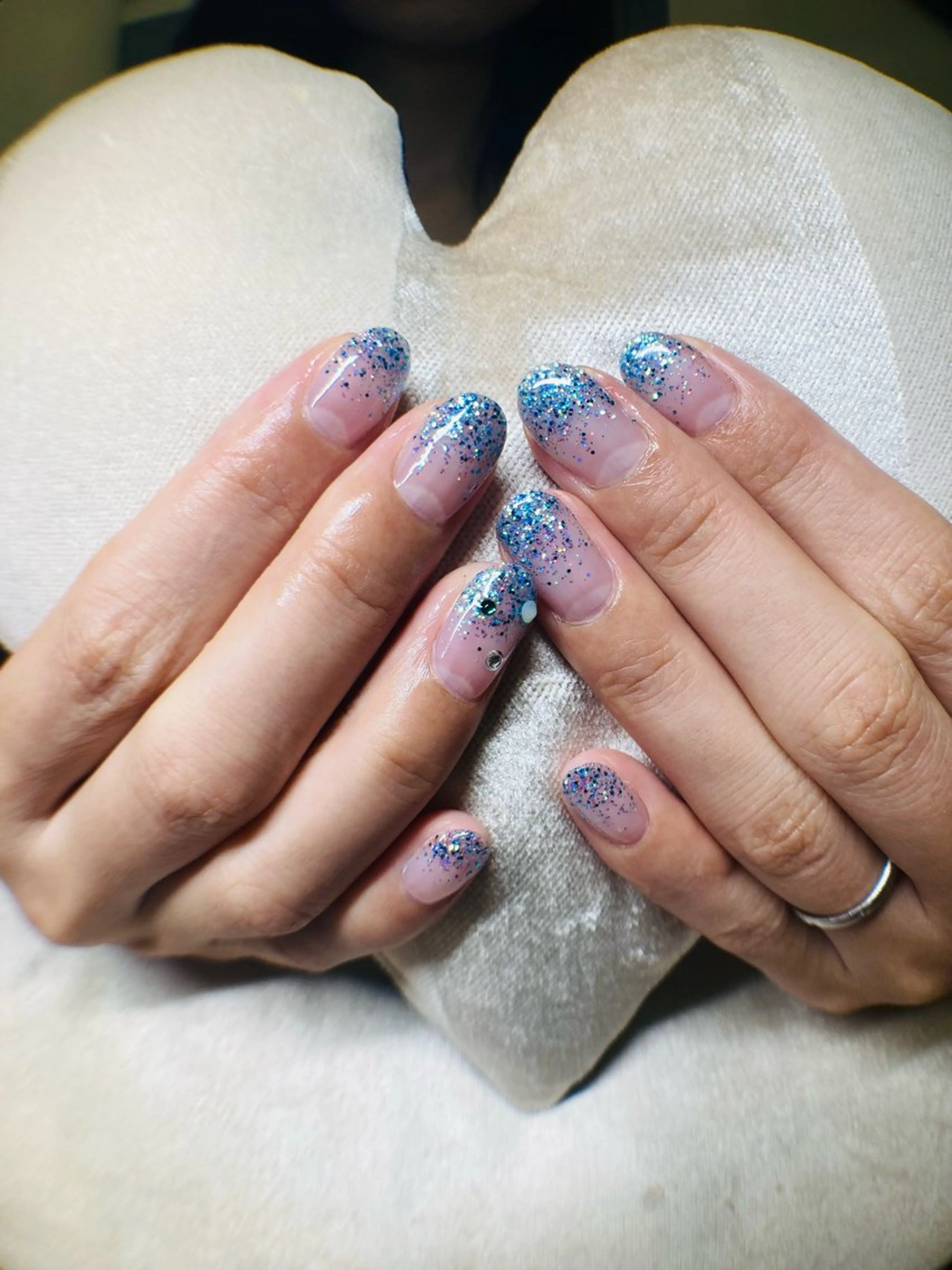 ネイル ECLAT エクラ所属・寺山 千鶴のネイルデザイン