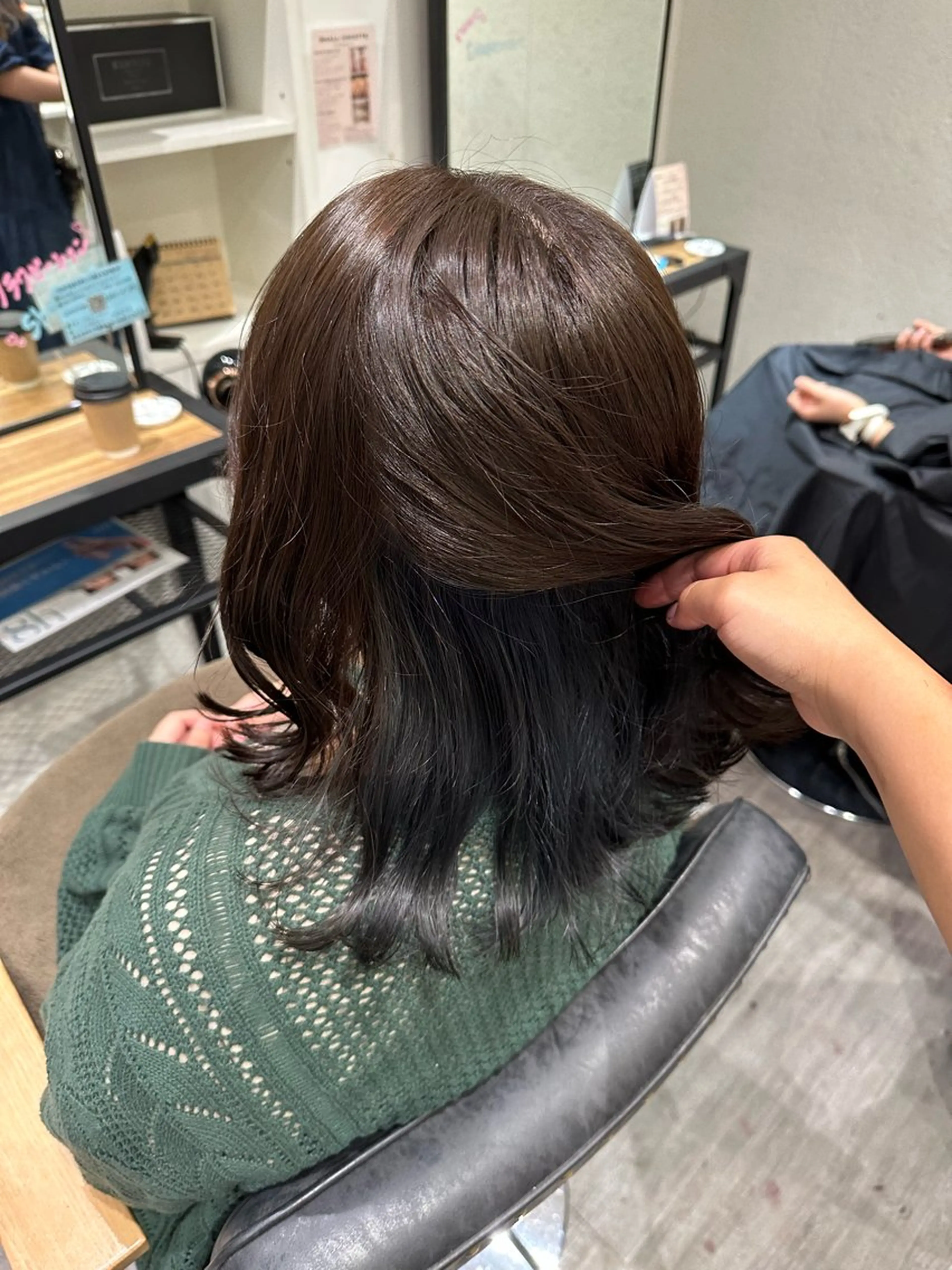 ミディアム カラー ブルーカラー ブルーグレー 艶髪レイヤー上田 紗也🇰🇷💗のヘアスタイル