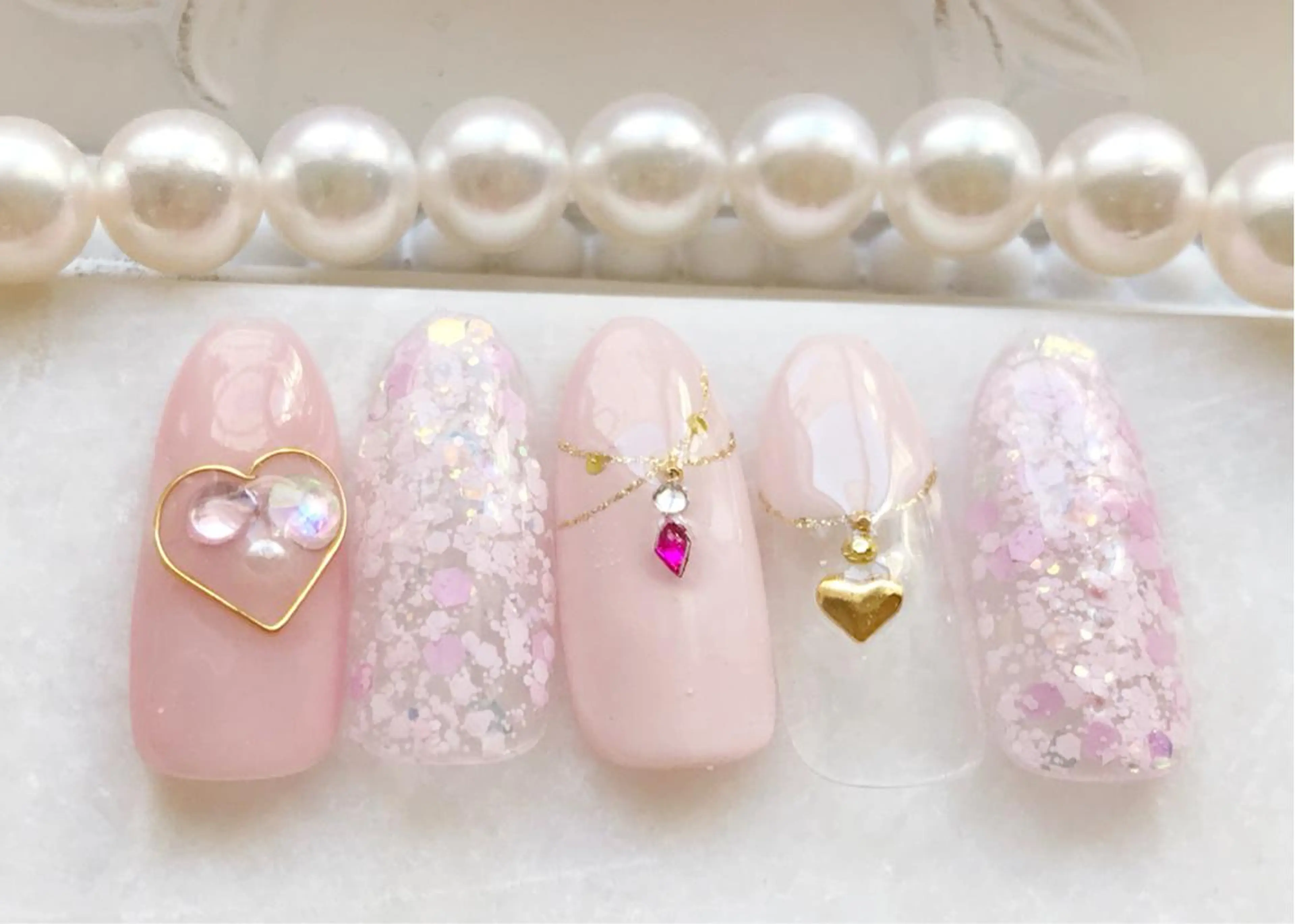 ネイル 桜ネイル ハート ホログラムネイル ピンク 春ネイル Satomi  のネイルデザイン