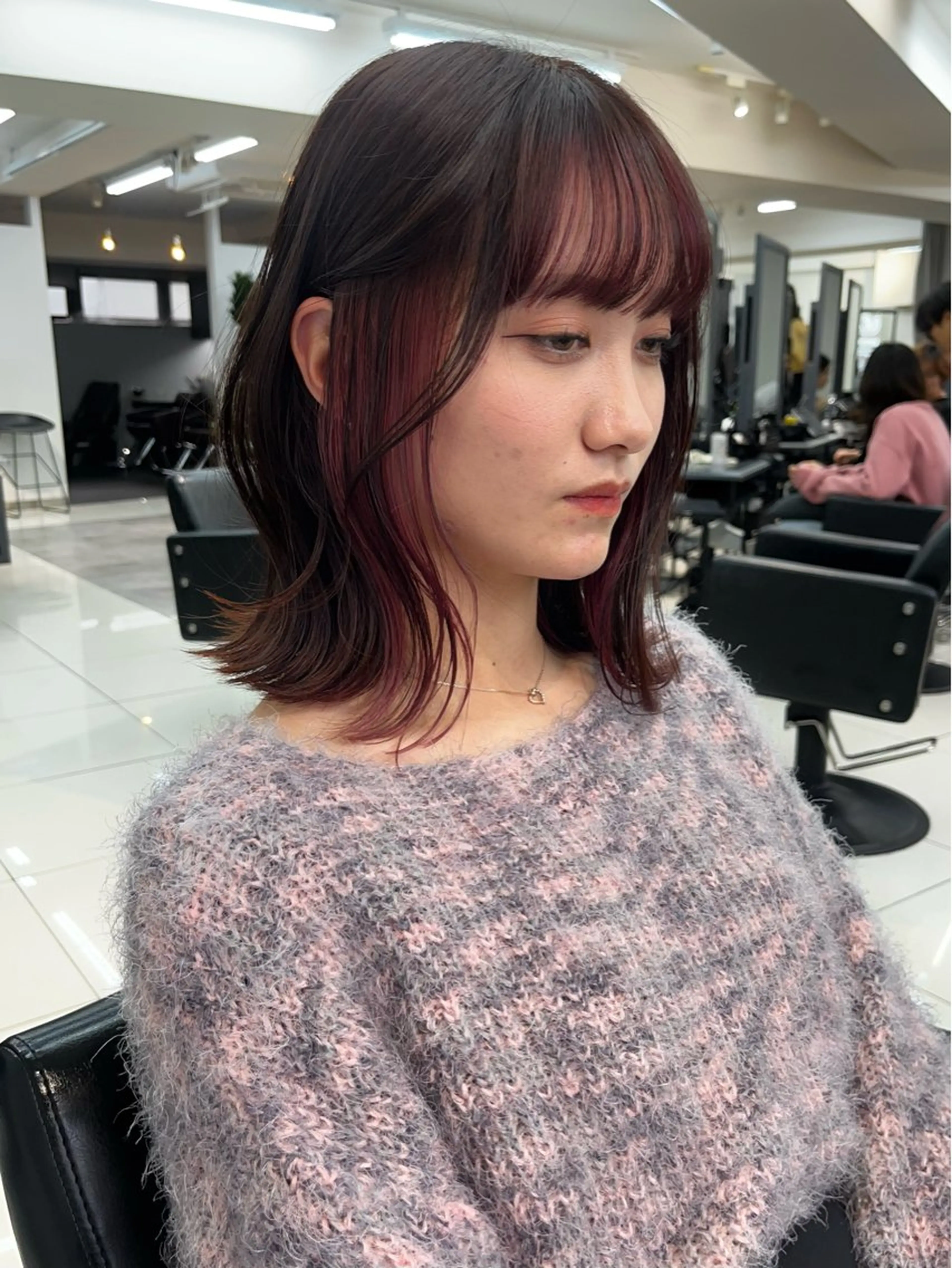 カラー ボブ・顔まわり 💎愛唯(めい)のヘアスタイル