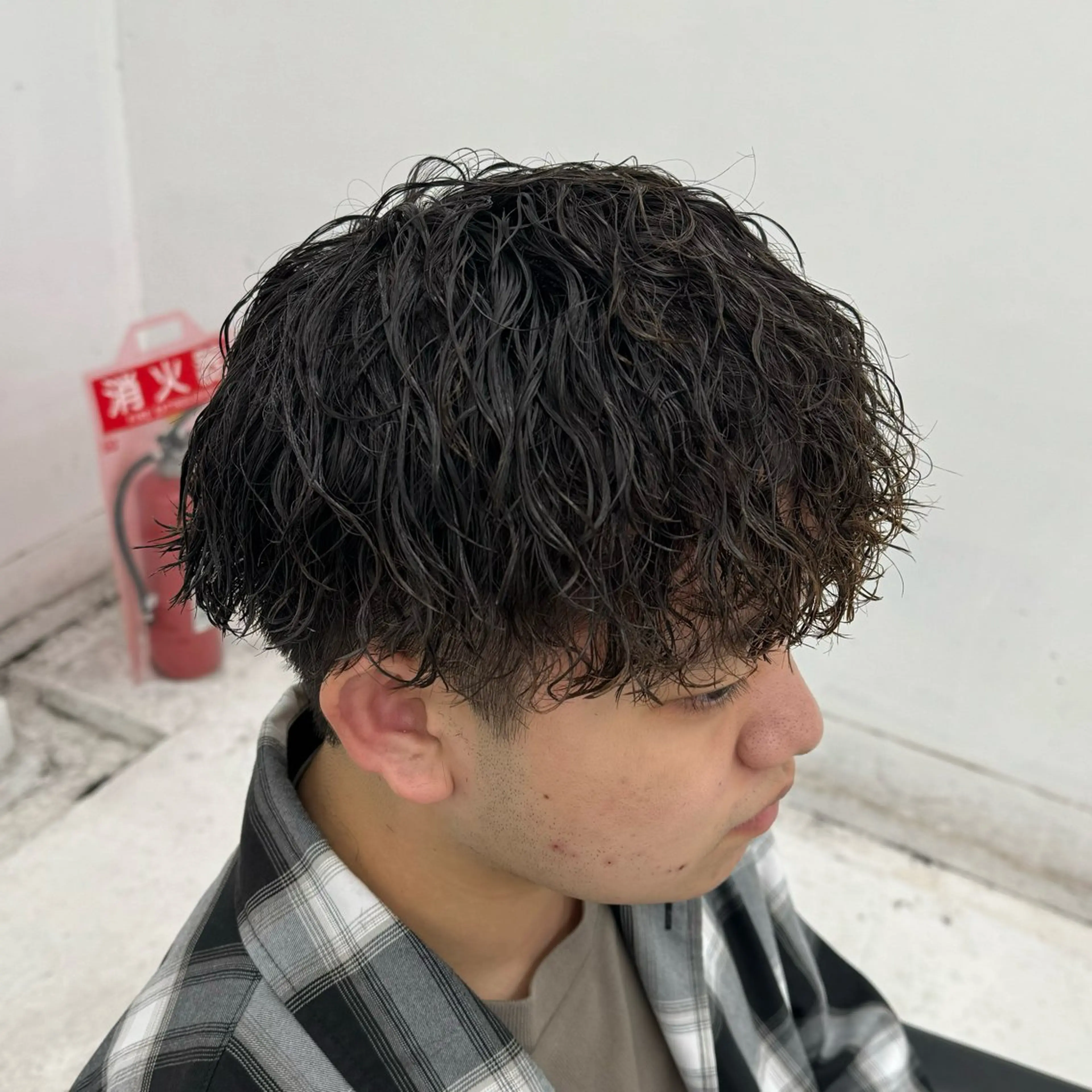 ショート パーマ メンズ メンズパーマ 波巻きパーマ 柏メンズカットパーマ NO.1タイチのヘアスタイル