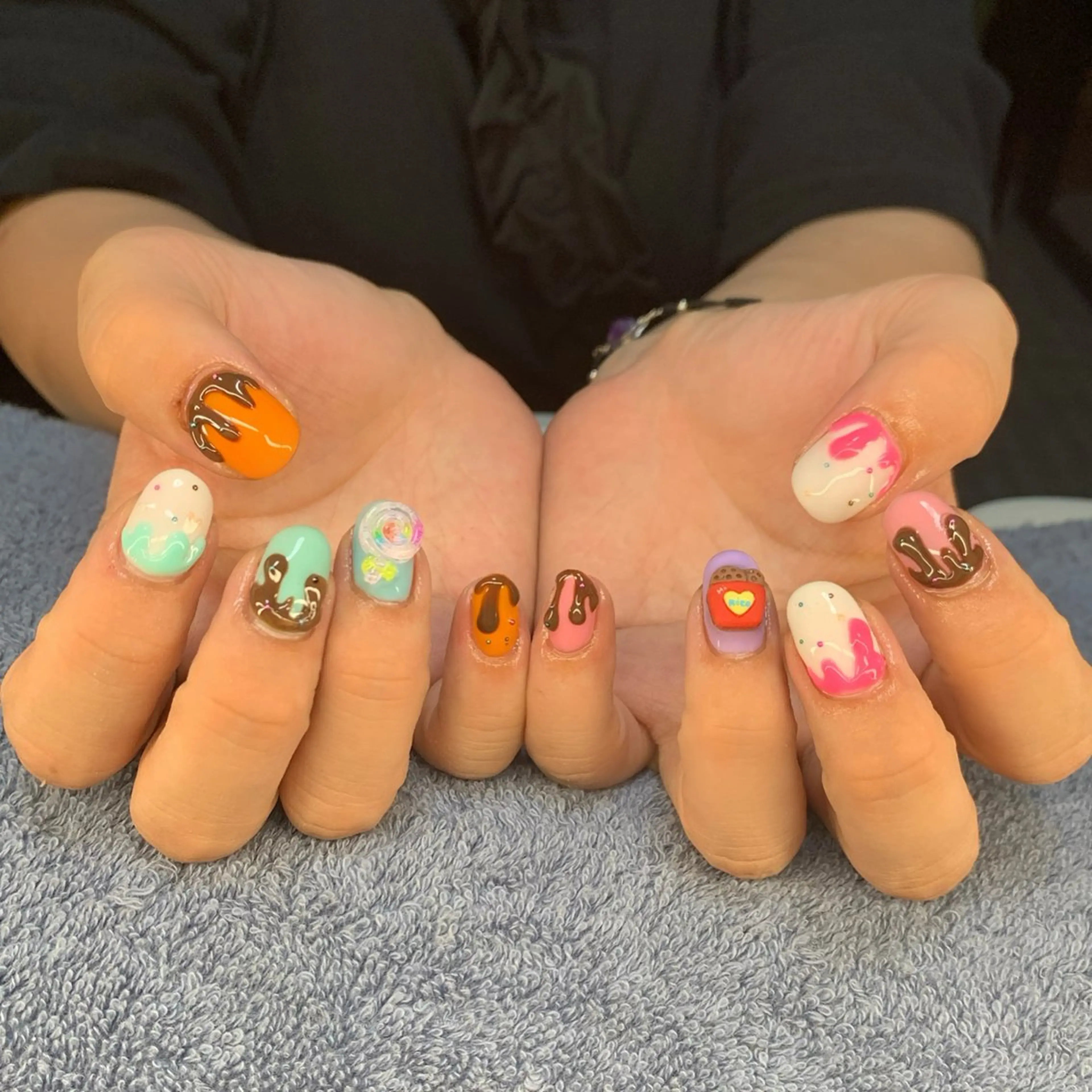 ネイル ハンドネイル フットネイル MHR nailのネイルデザイン