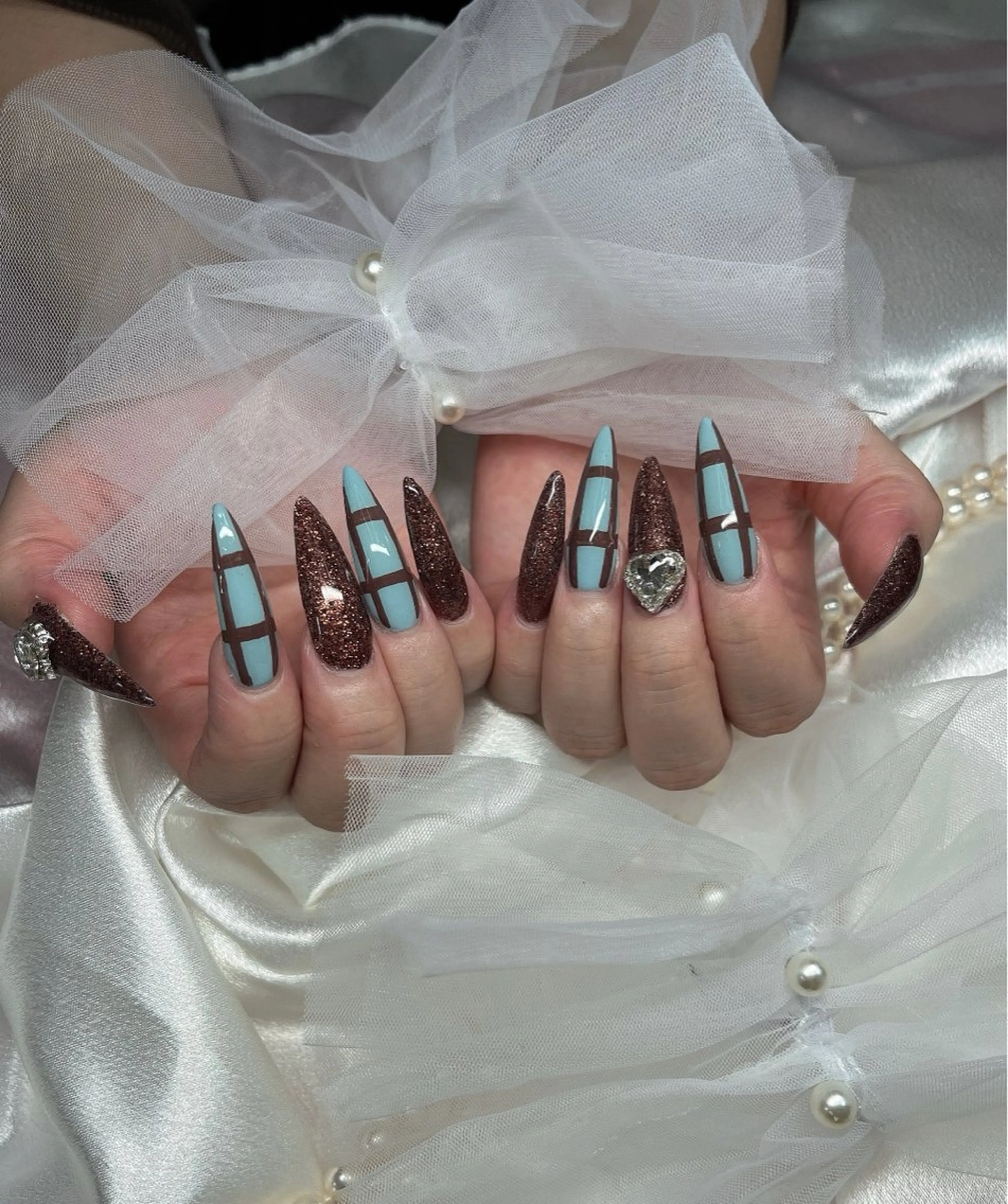 ネイル ハンドネイル YOLO NAILのネイルデザイン