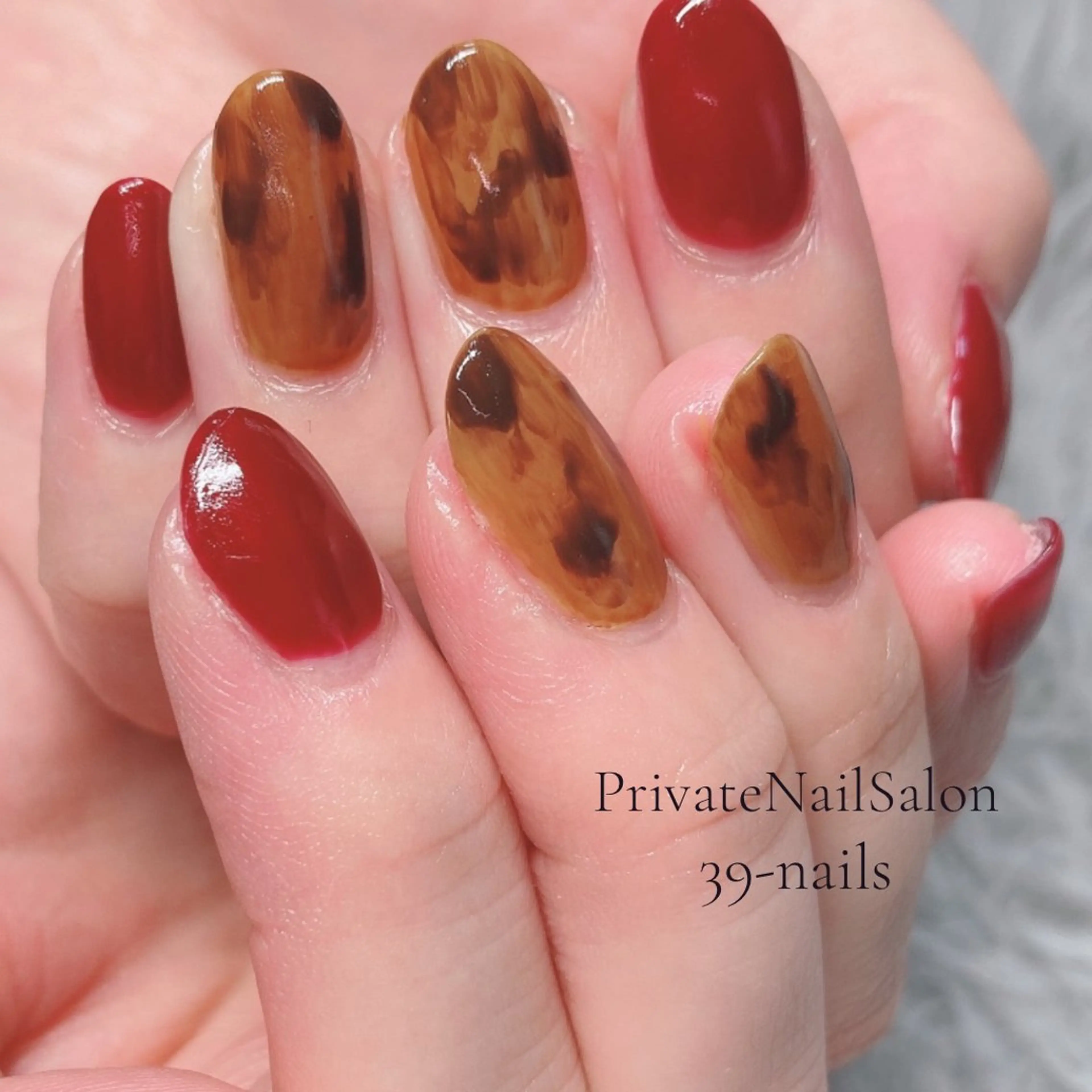 ネイル べっ甲ネイル ボルドー ジェルネイル 持ち込み ニュアンスネイル ハンドネイル 39-nails EharaMikuのネイルデザイン
