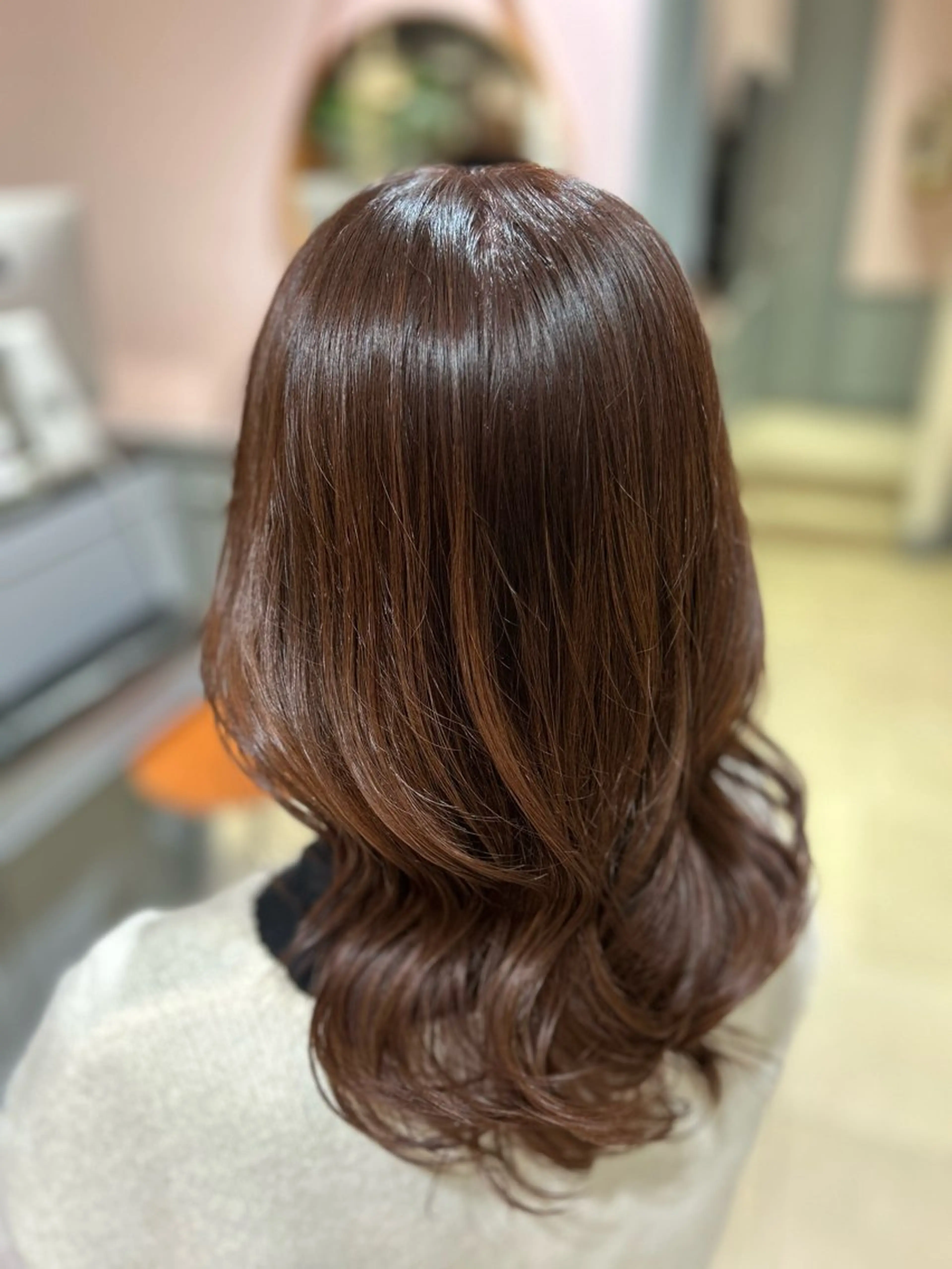 セミロング カラー ヘアカラー トリートメント 多賀 亮真のヘアスタイル