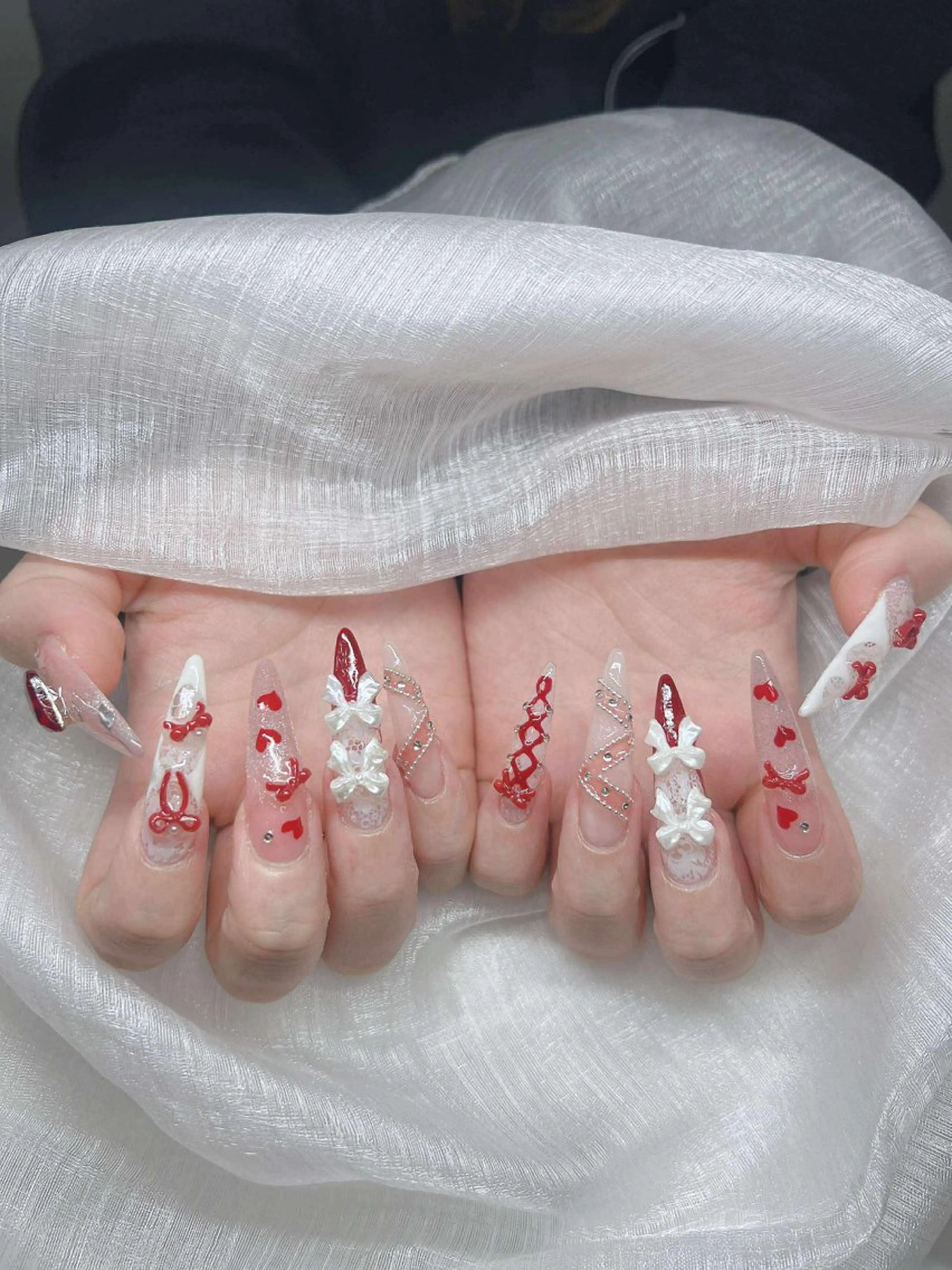 ネイル 長さ出し グラデーション 卒業式 キラキラネイル マグネットネイル ハンドネイル Lee Nailsのネイルデザイン