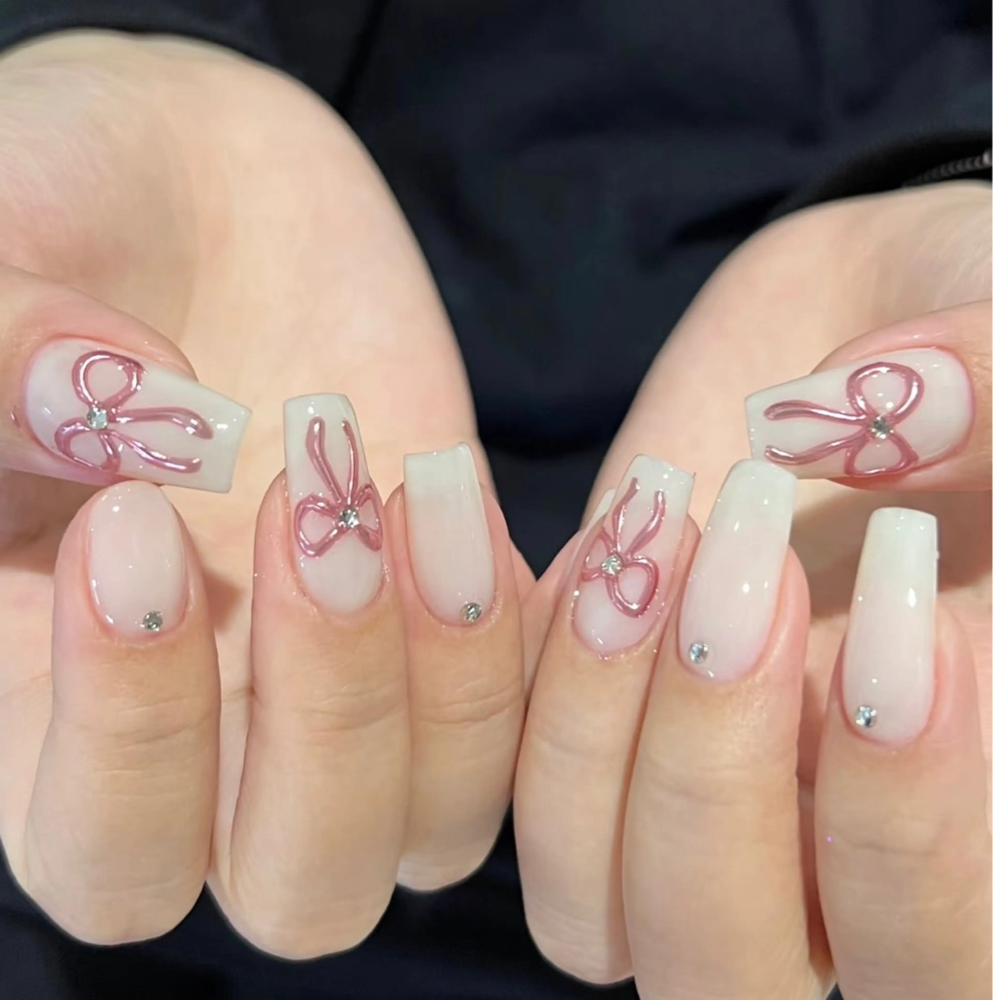 ネイル ハンドネイル ハンドケア 🍑 momo_nailのネイルデザイン