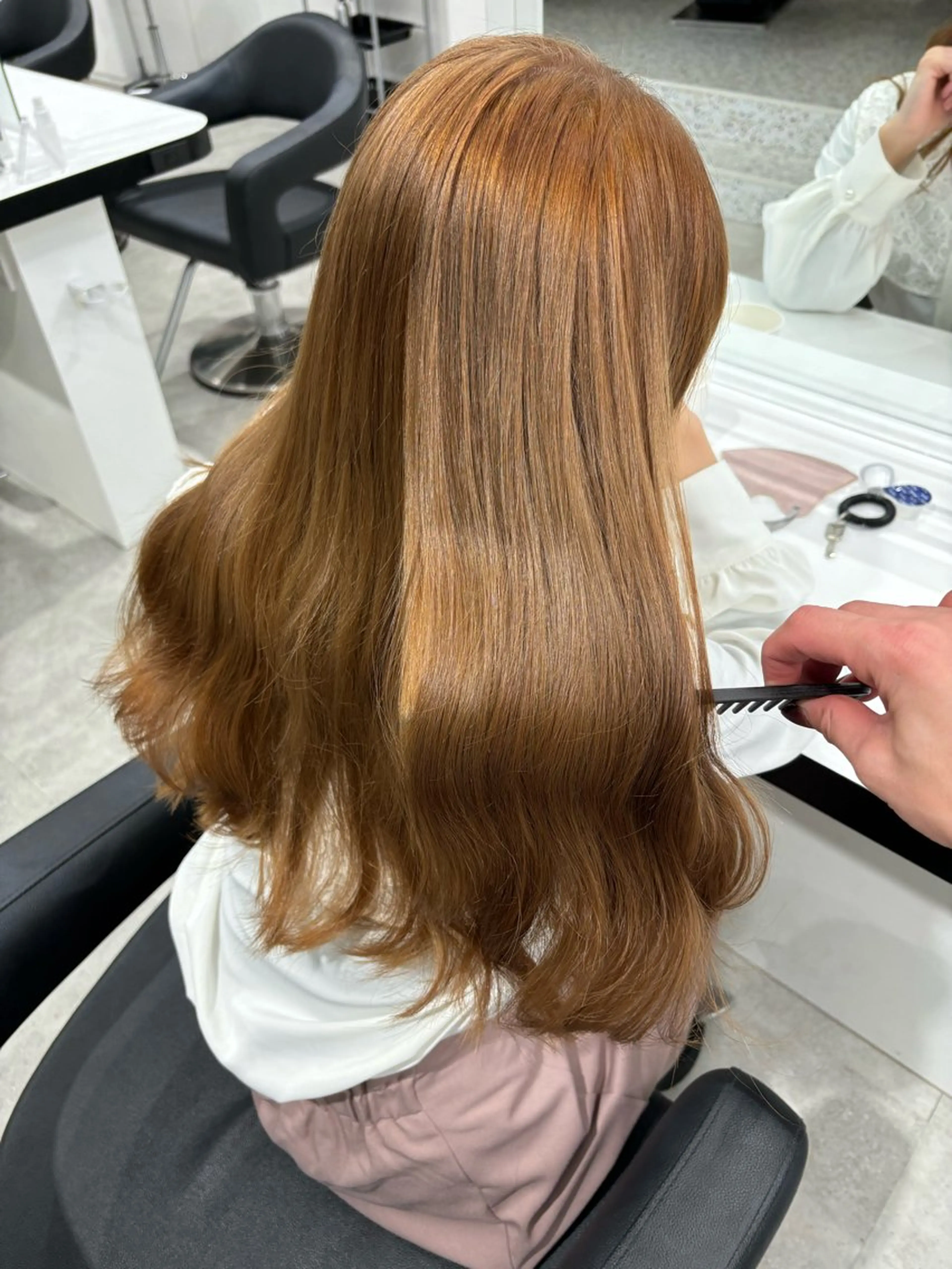 ロング カラー エフェクトブリーチ／ レイヤーカット／翔のヘアスタイル