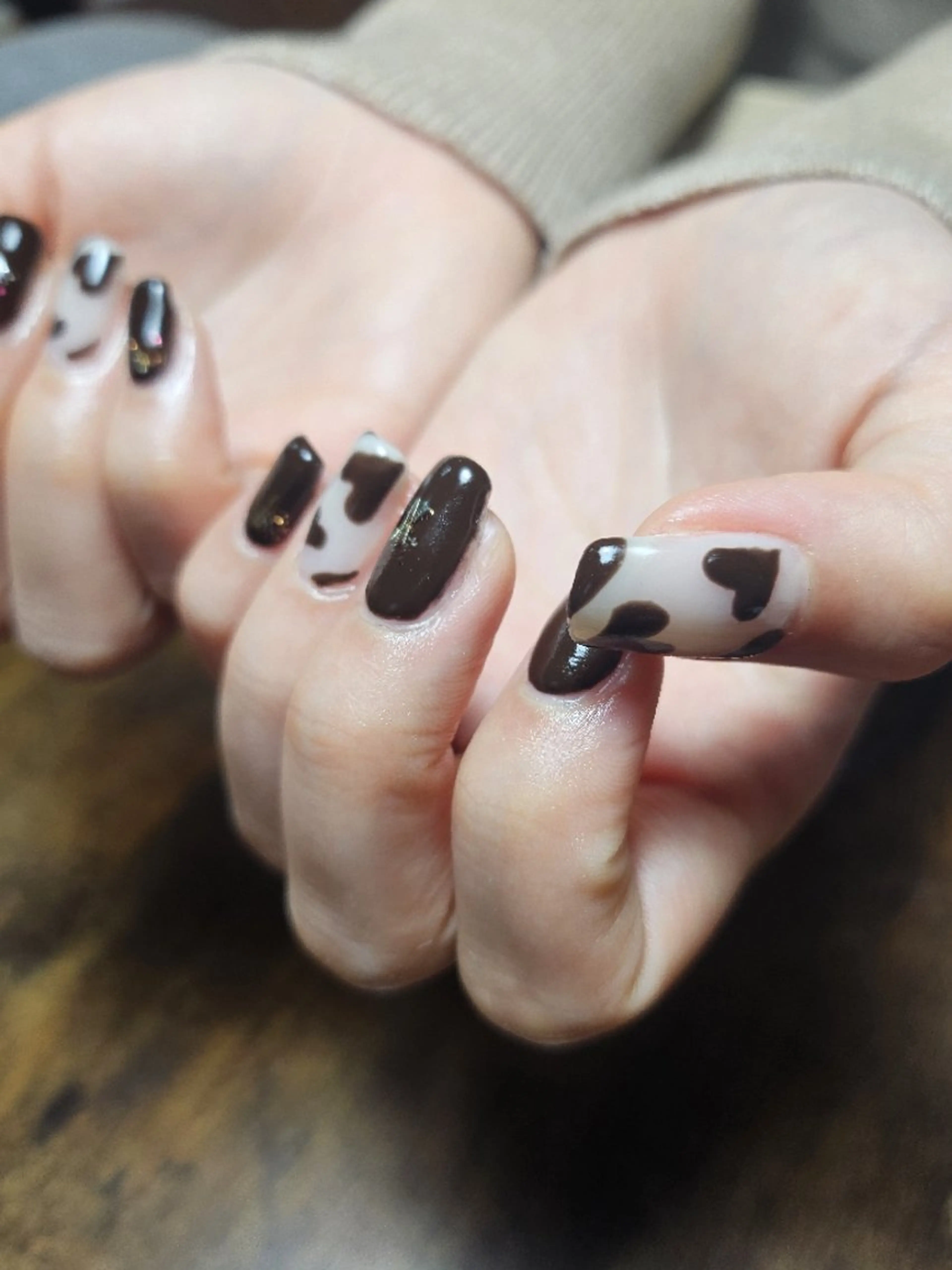 ネイル バレンタイン emust.nail   のネイルデザイン