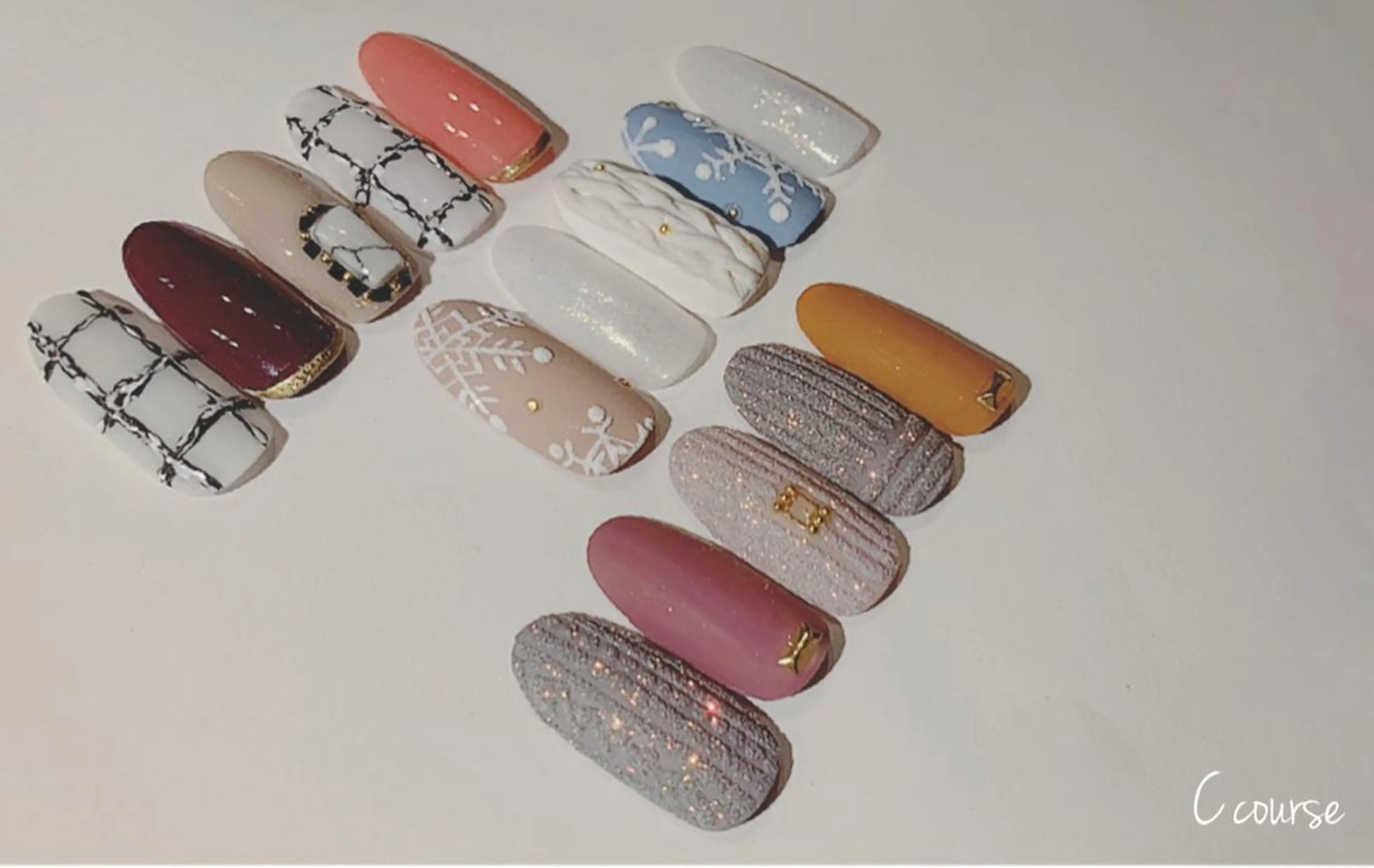 ネイル 冬ネイル studio e n / RiNのネイルデザイン