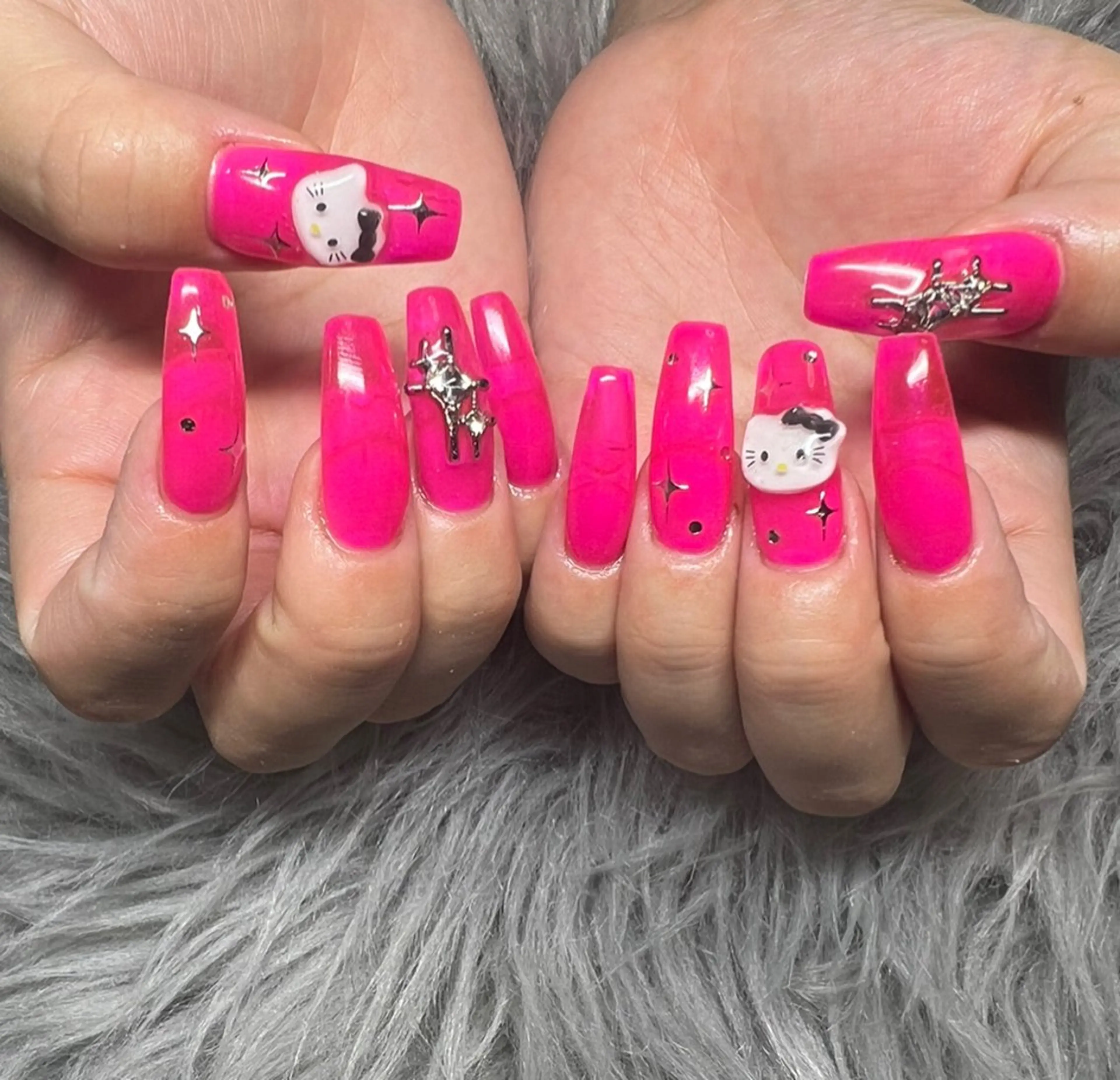 ネイル 個室ネイルサロンDolly  Girl〜ドーリーガール〜所属・DollyGirl KYOKOのネイルデザイン