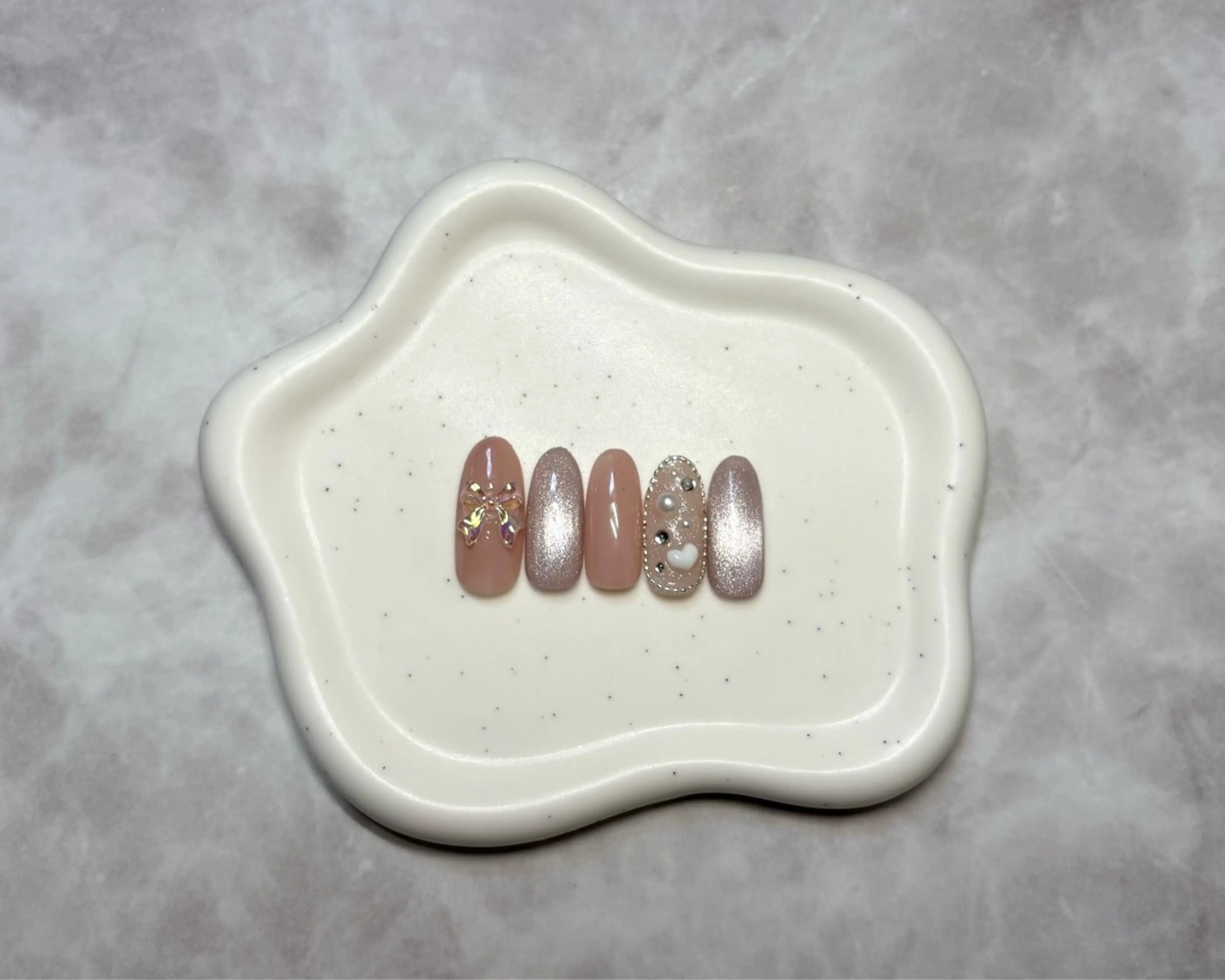 ネイル ハンドネイル private  nail salon Lea Lea所属・nail salon Lea Leaのネイルデザイン