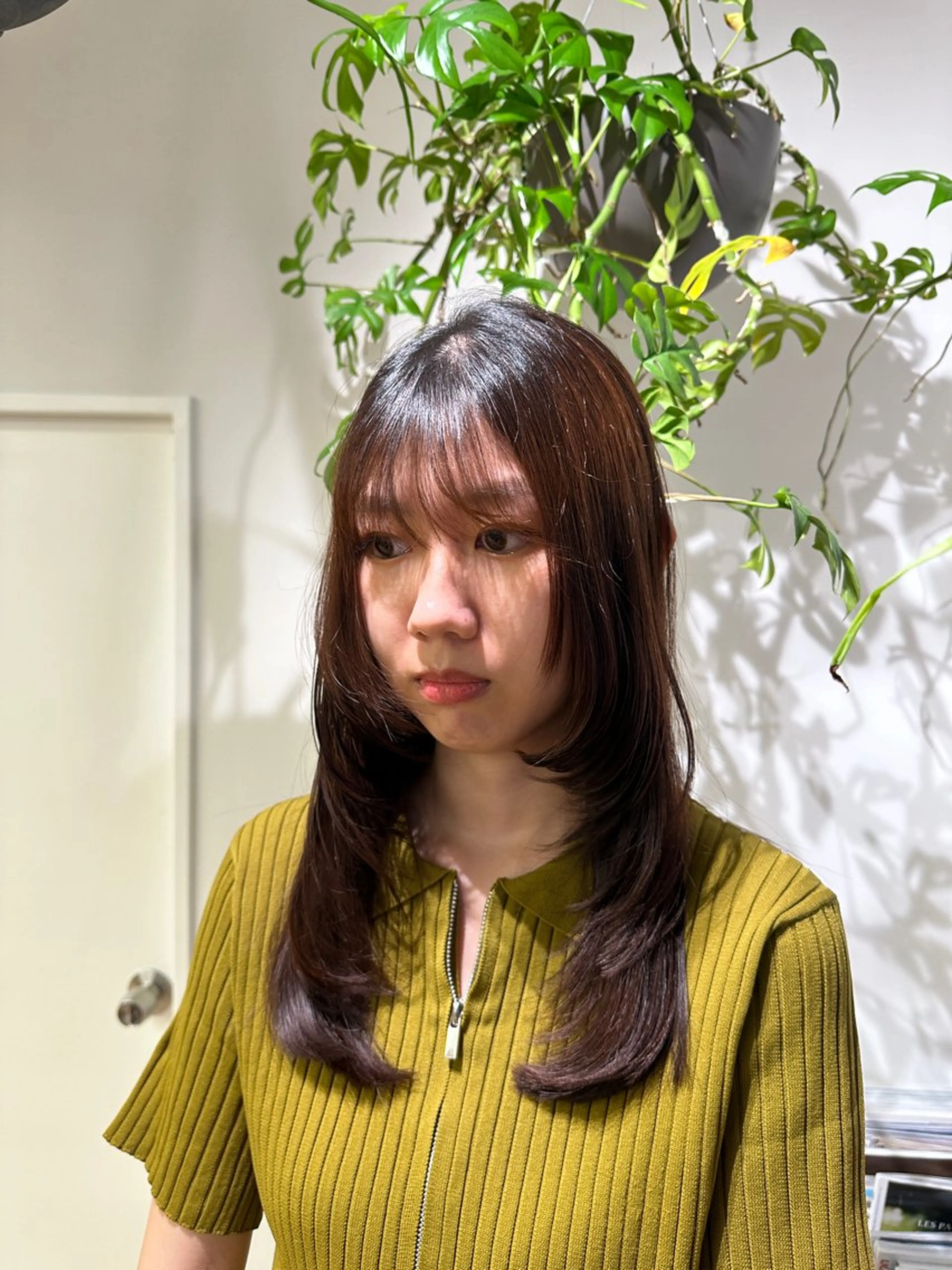 ロング 顔周りカット レイヤーカット 川上 彩夏のヘアスタイル