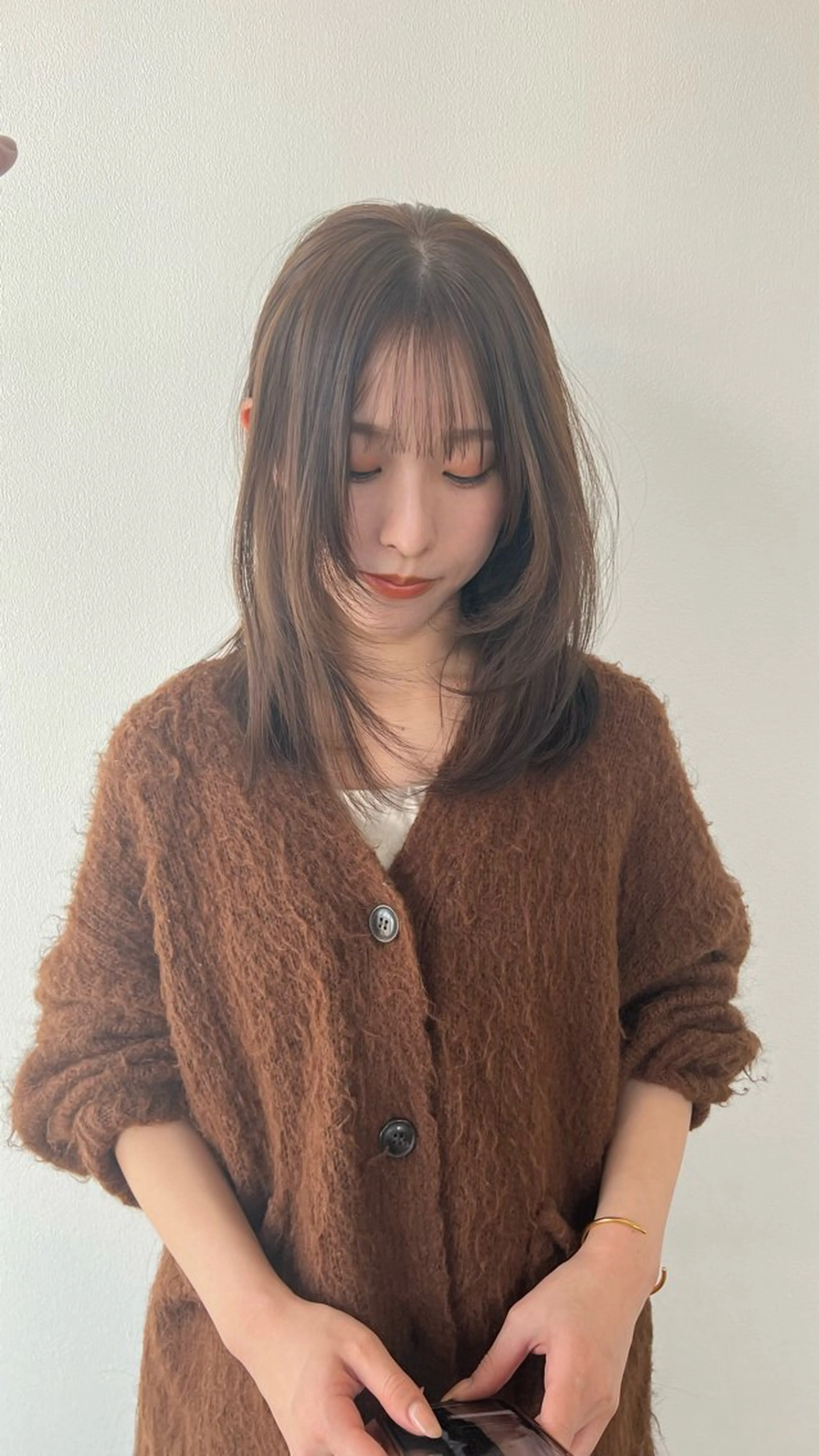 ミディアム カット ヘアカラー トリートメント Living所属・ヨシモトリョウ 髪質改善/美髪のヘアスタイル