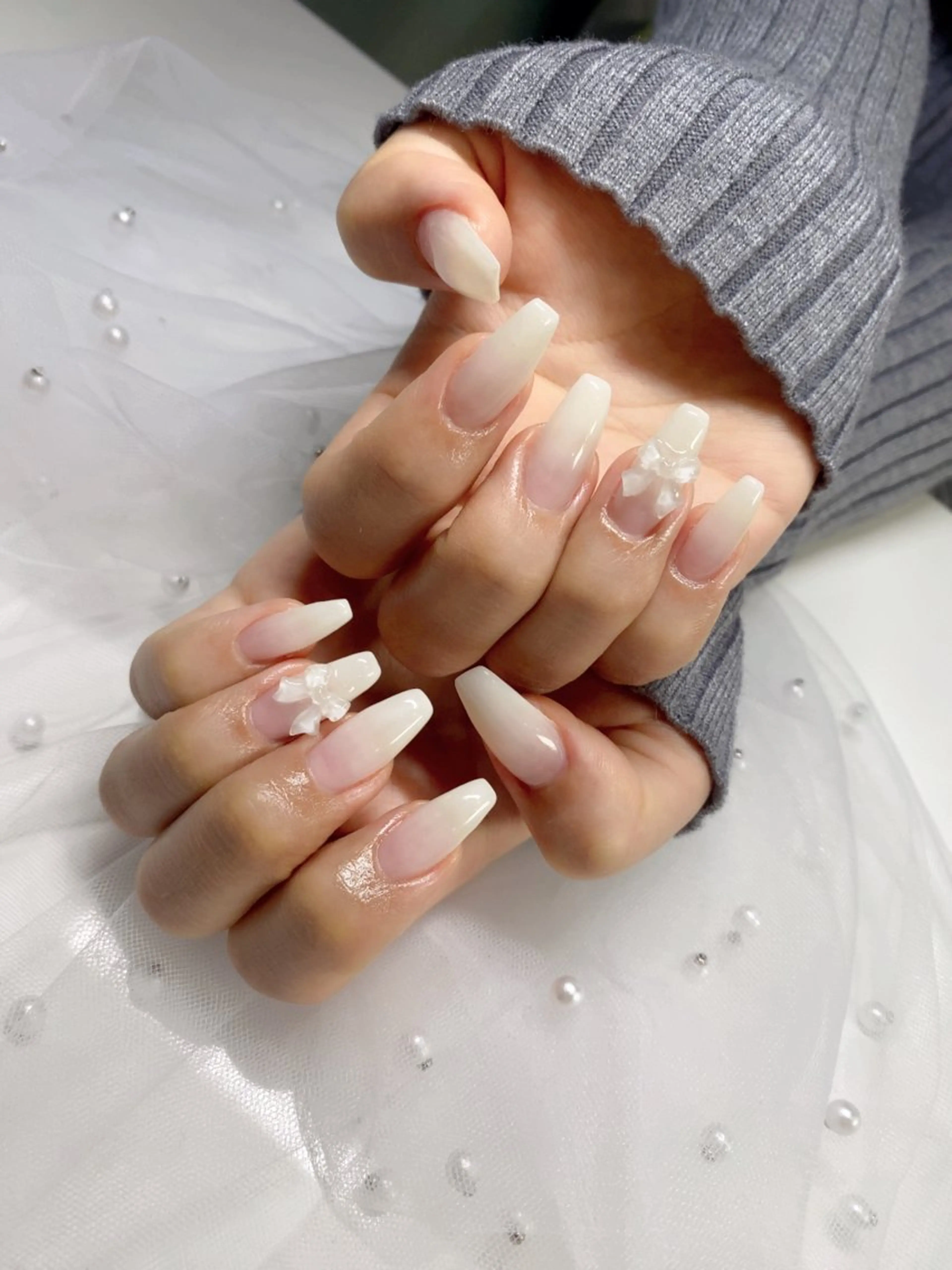 ネイル I-nailロング /ワンホン/キラキラのネイルデザイン