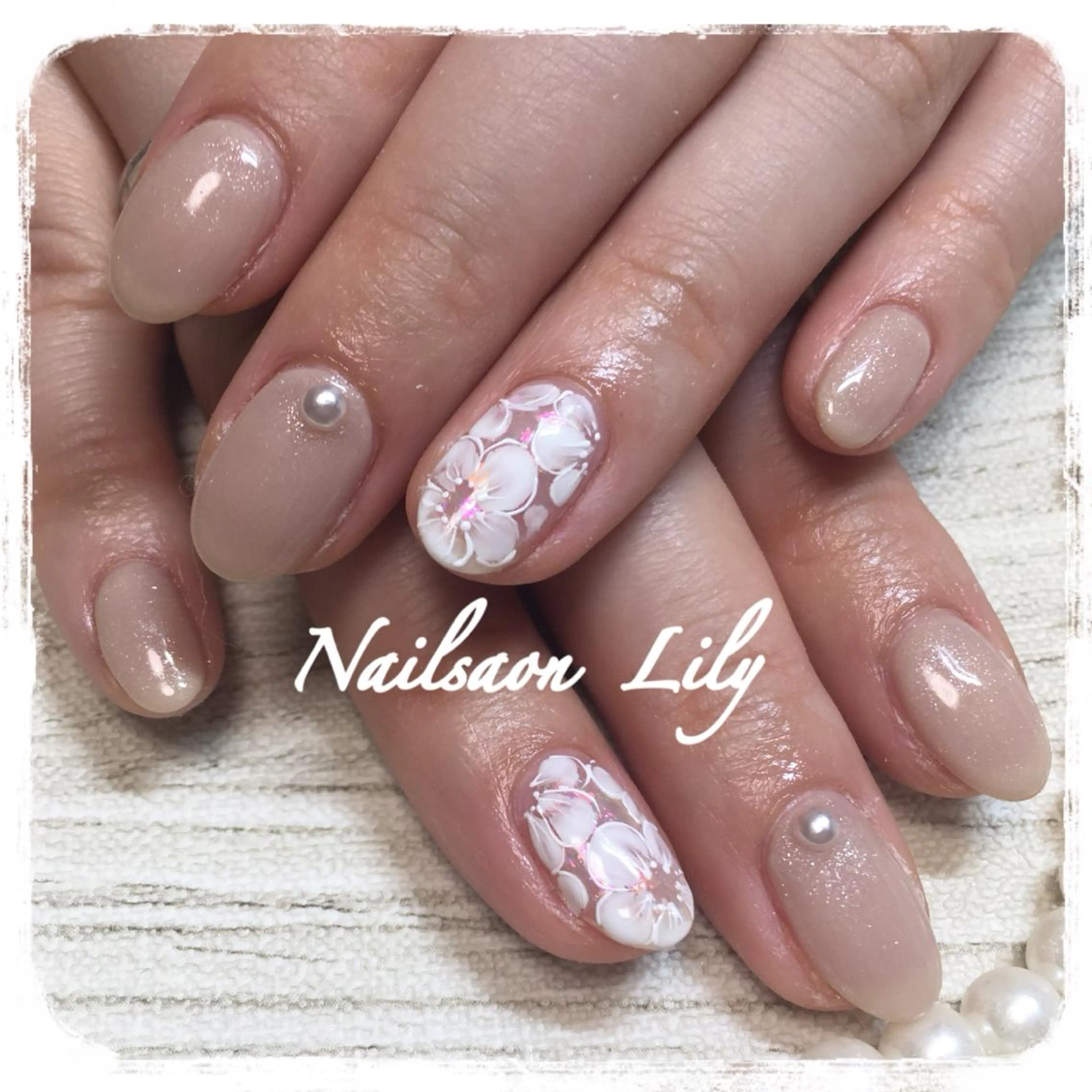 ネイル フラワーネイル Nailsalon Lilyのネイルデザイン