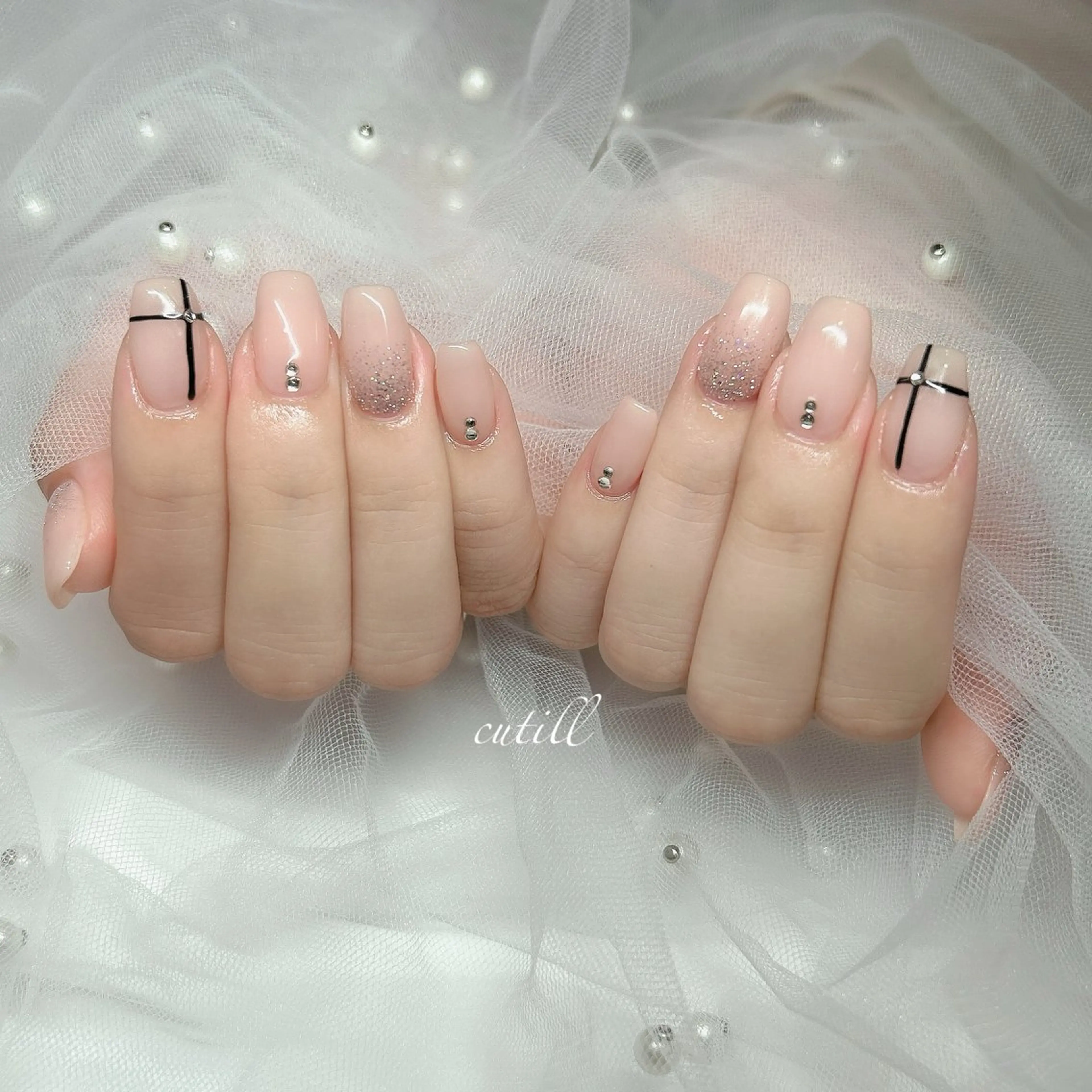 ミディアム Erina Sのネイルデザイン