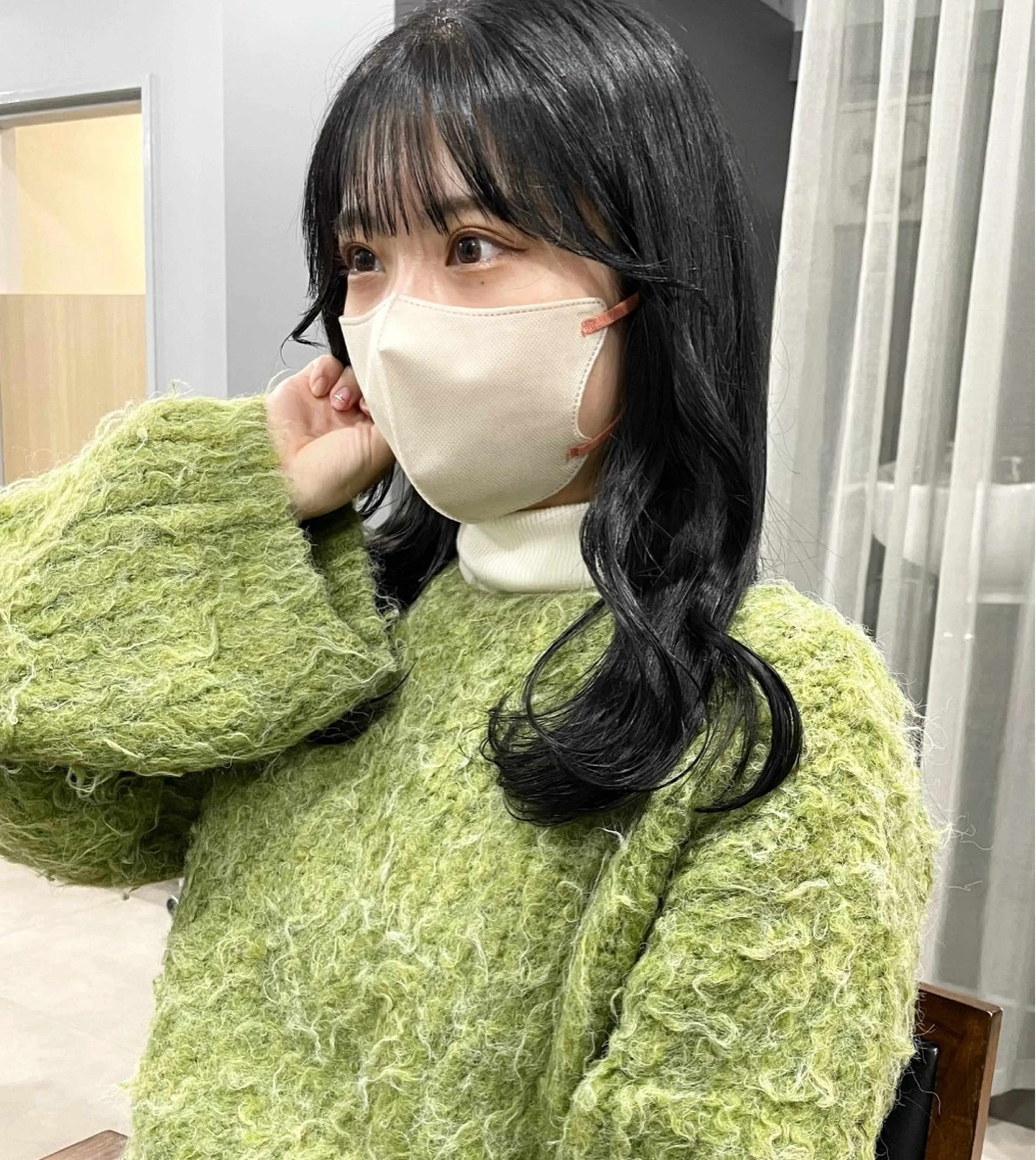 セミロング カラー ヘアカラー Kamie 三宮のヘアスタイル