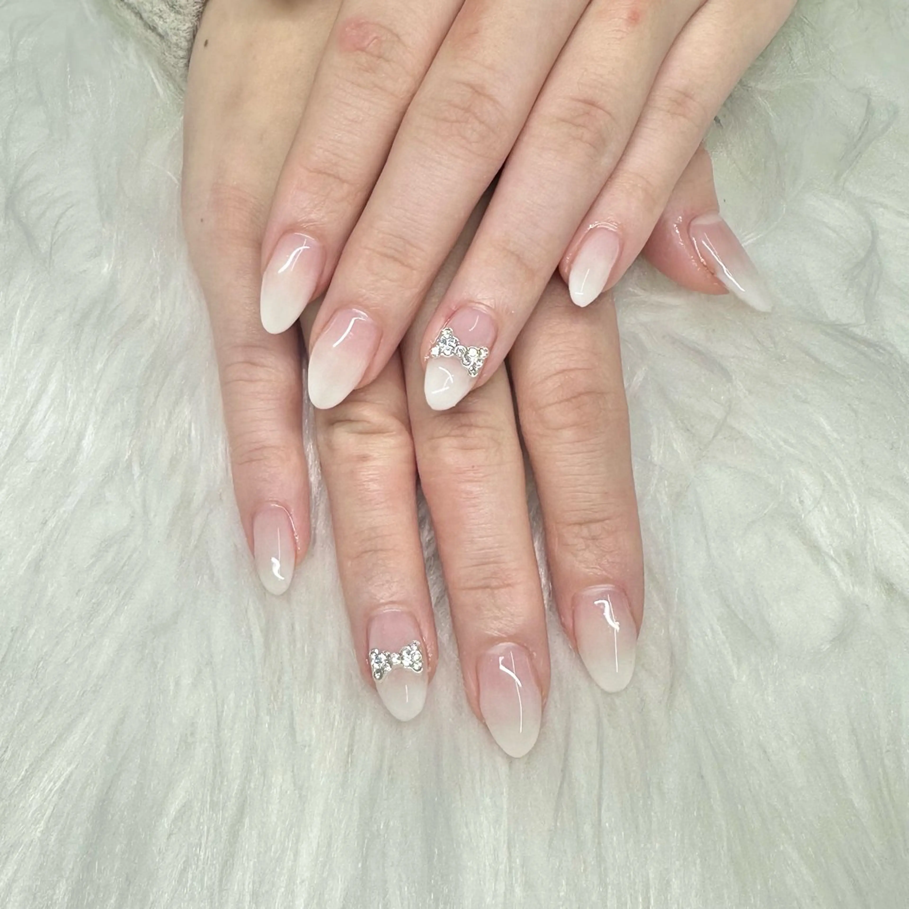 ネイル nail salon ＆ me🫧のネイルデザイン