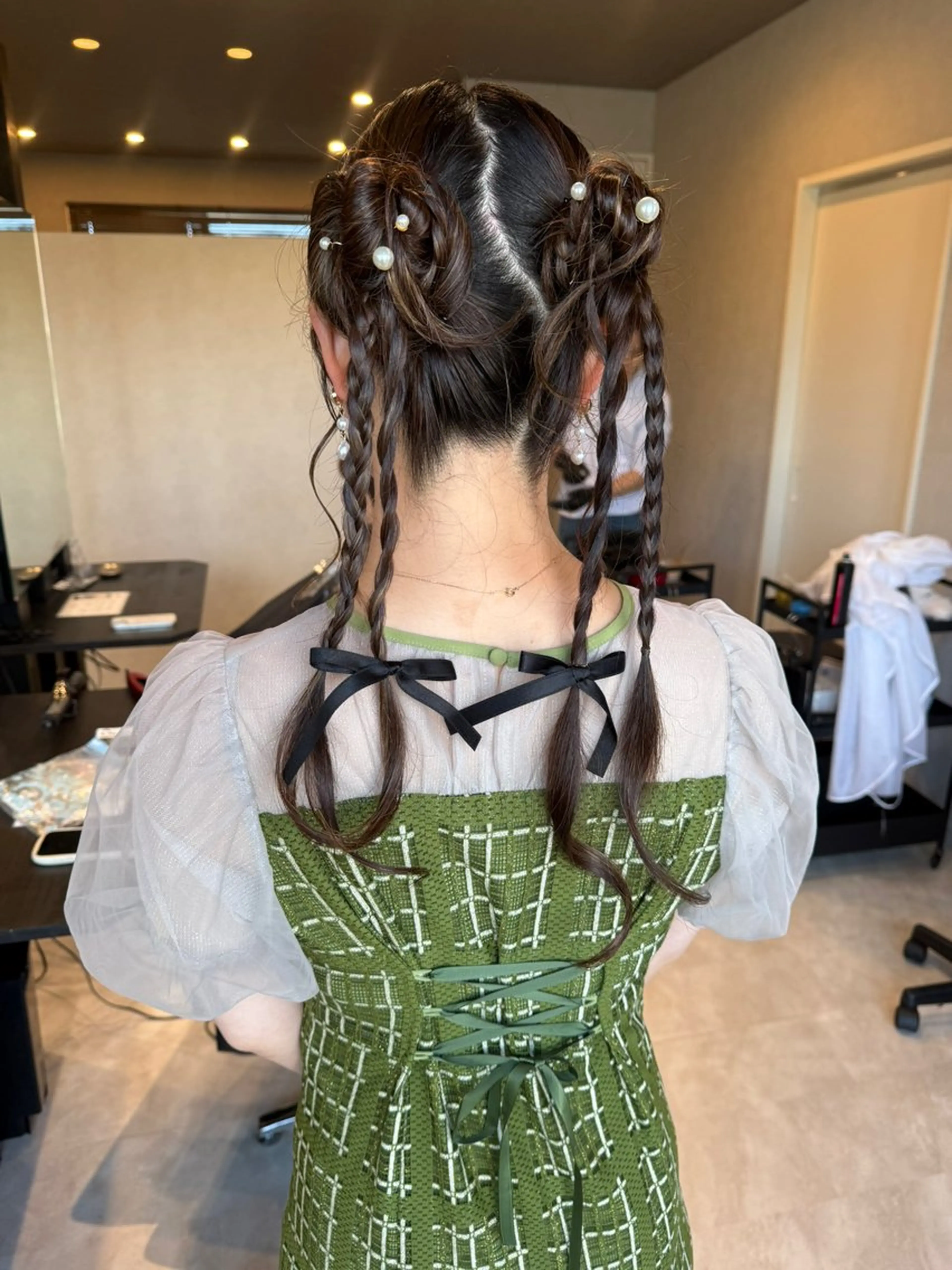 セミロング ヘアアレンジ ヘアセット 透明カラー/レイヤー misaki °＊のヘアスタイル