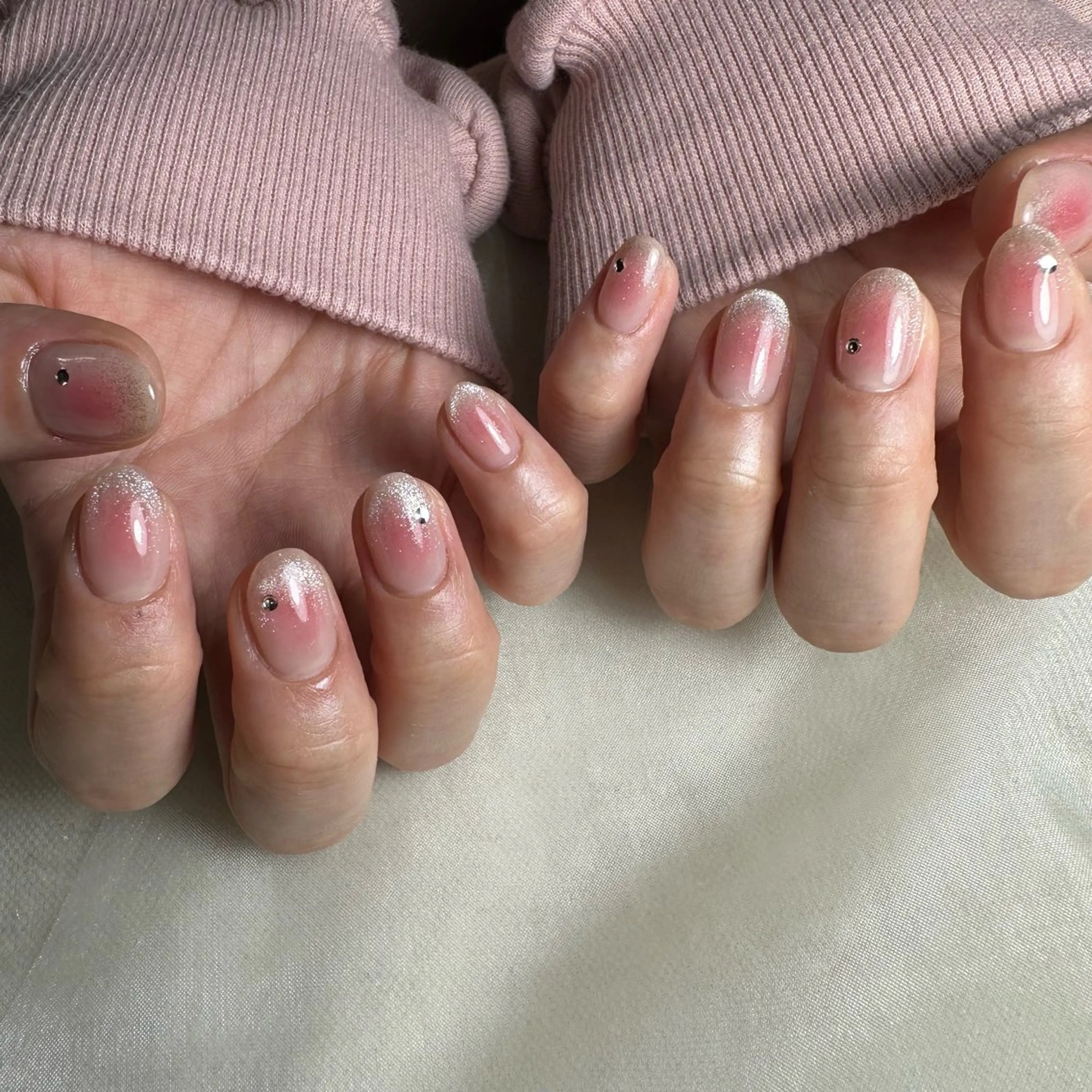 ネイル チークネイル ハンドネイル repos~ルポ~所属・里見 麗のネイルデザイン