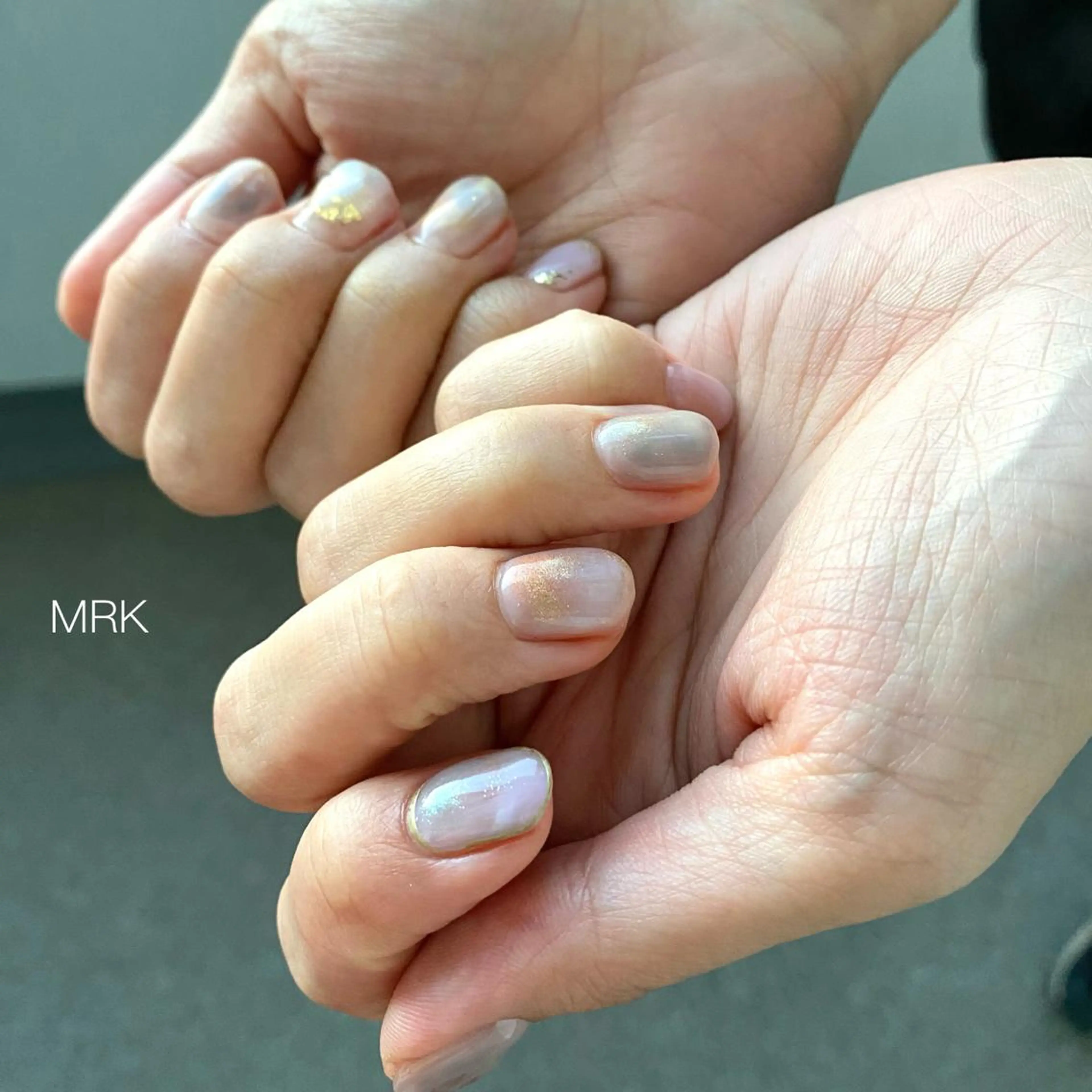 ショート ネイル ミラーネイル ニュアンスネイル MARUKO nailのネイルデザイン