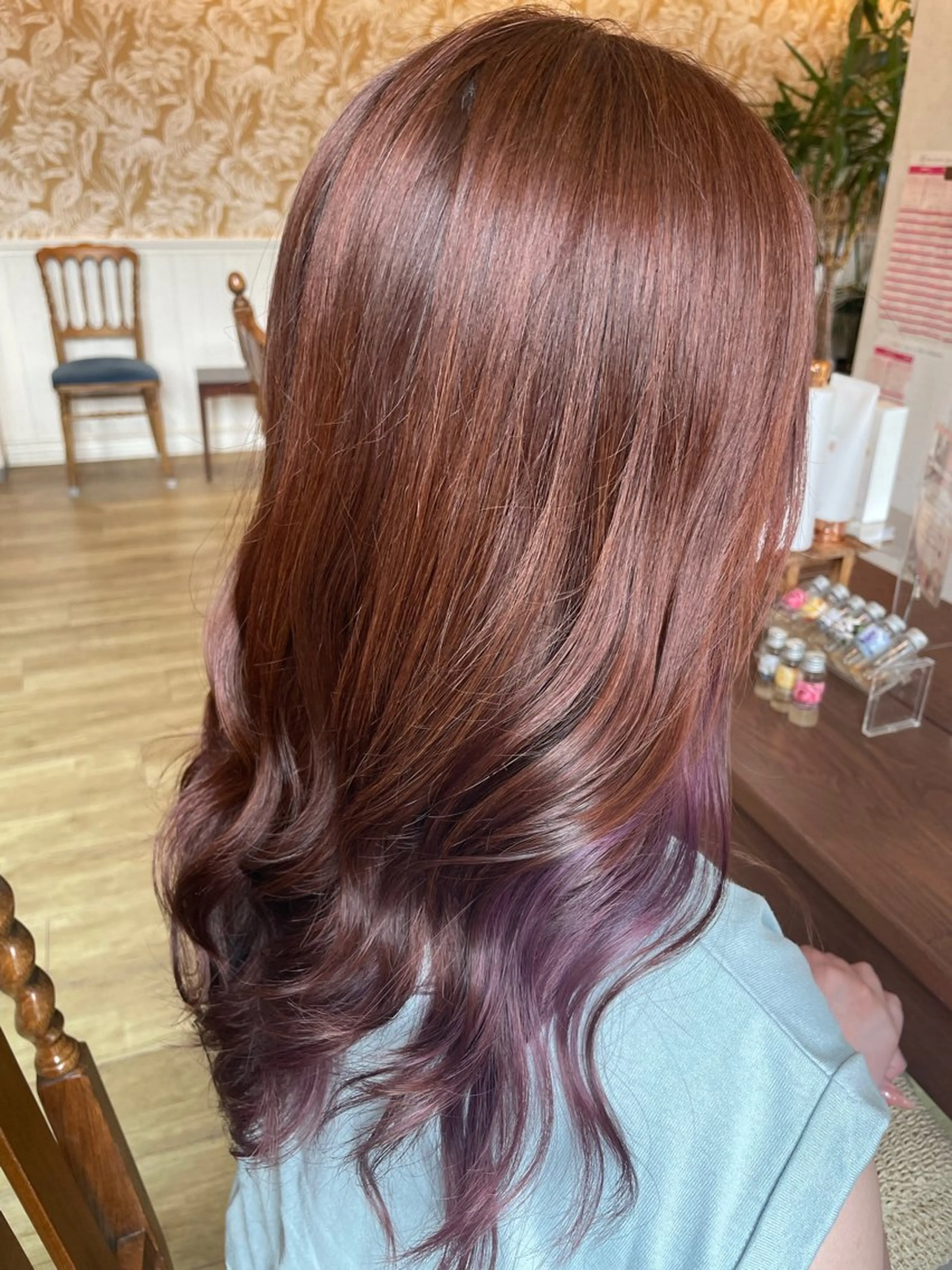 セミロング ヘアカラー wiz木更津所属・安藤 明夏のヘアスタイル