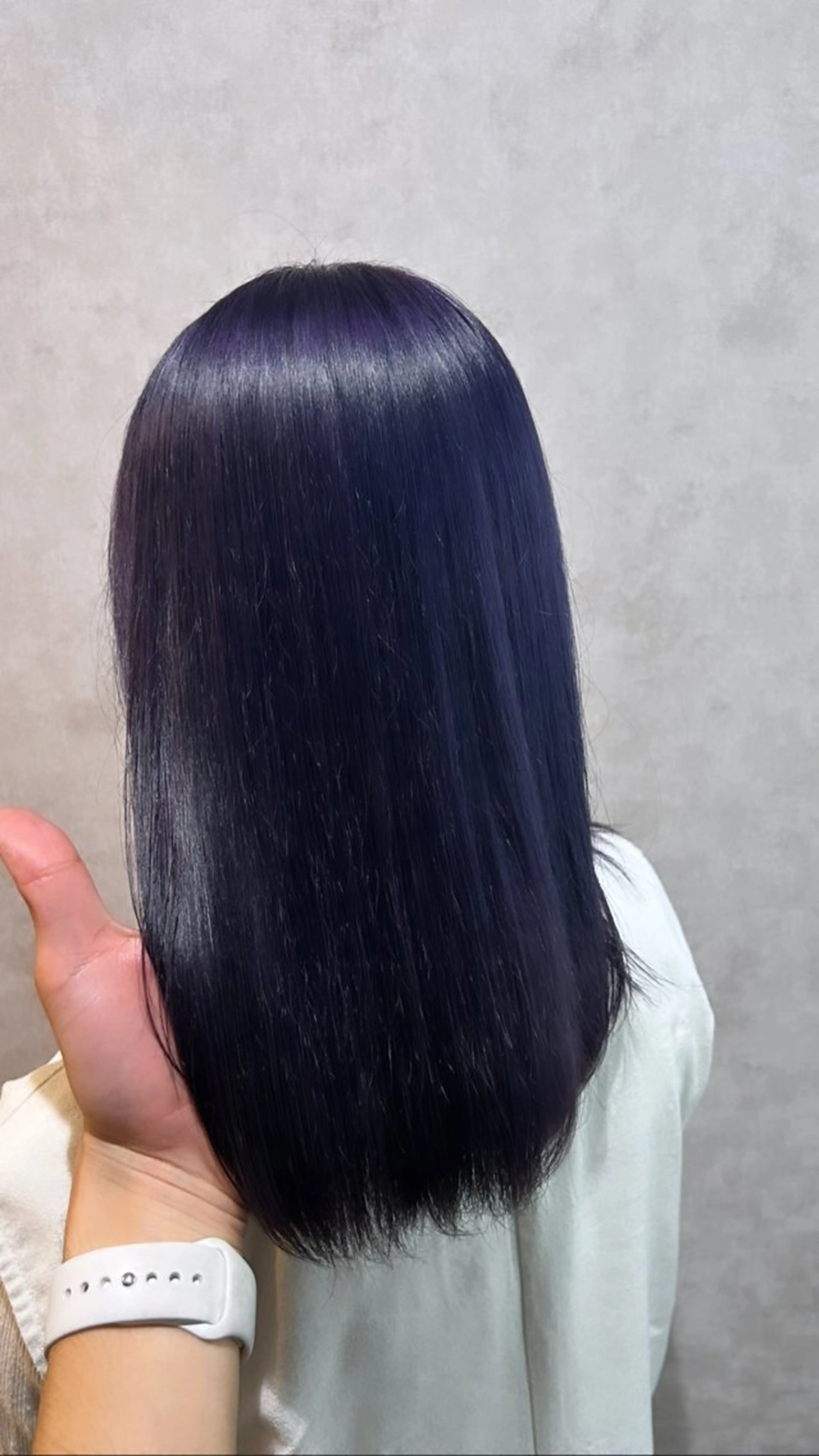 セミロング カラー ラベンダーカラー QUON.伊勢崎店所属・ブリーチ＆ハイトーン 歌 心のヘアスタイル