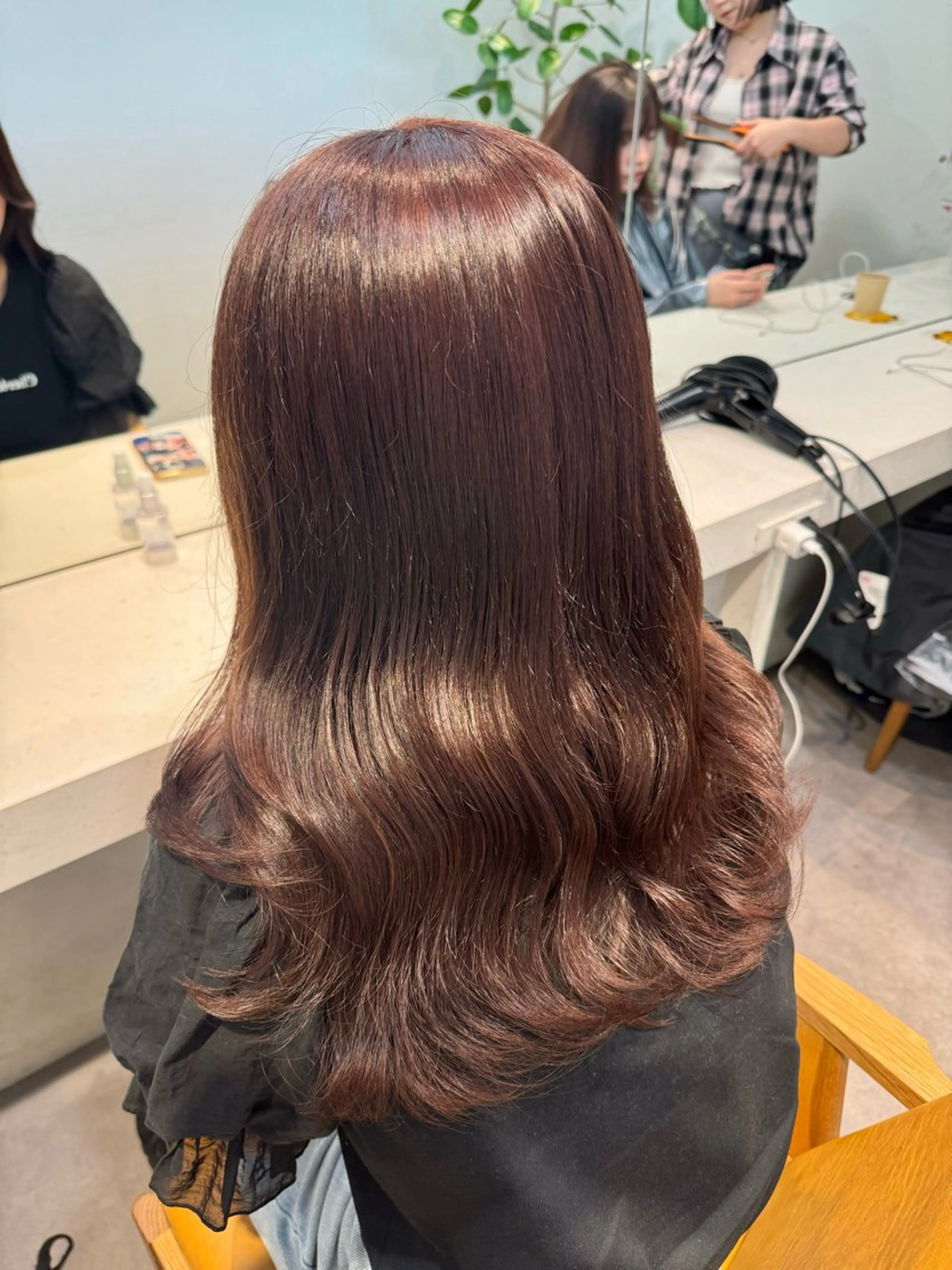 ロング カラー ブラウンカラー ピンクカラー ピンクブラウン ayaka♡ 柔らかカラーのヘアスタイル