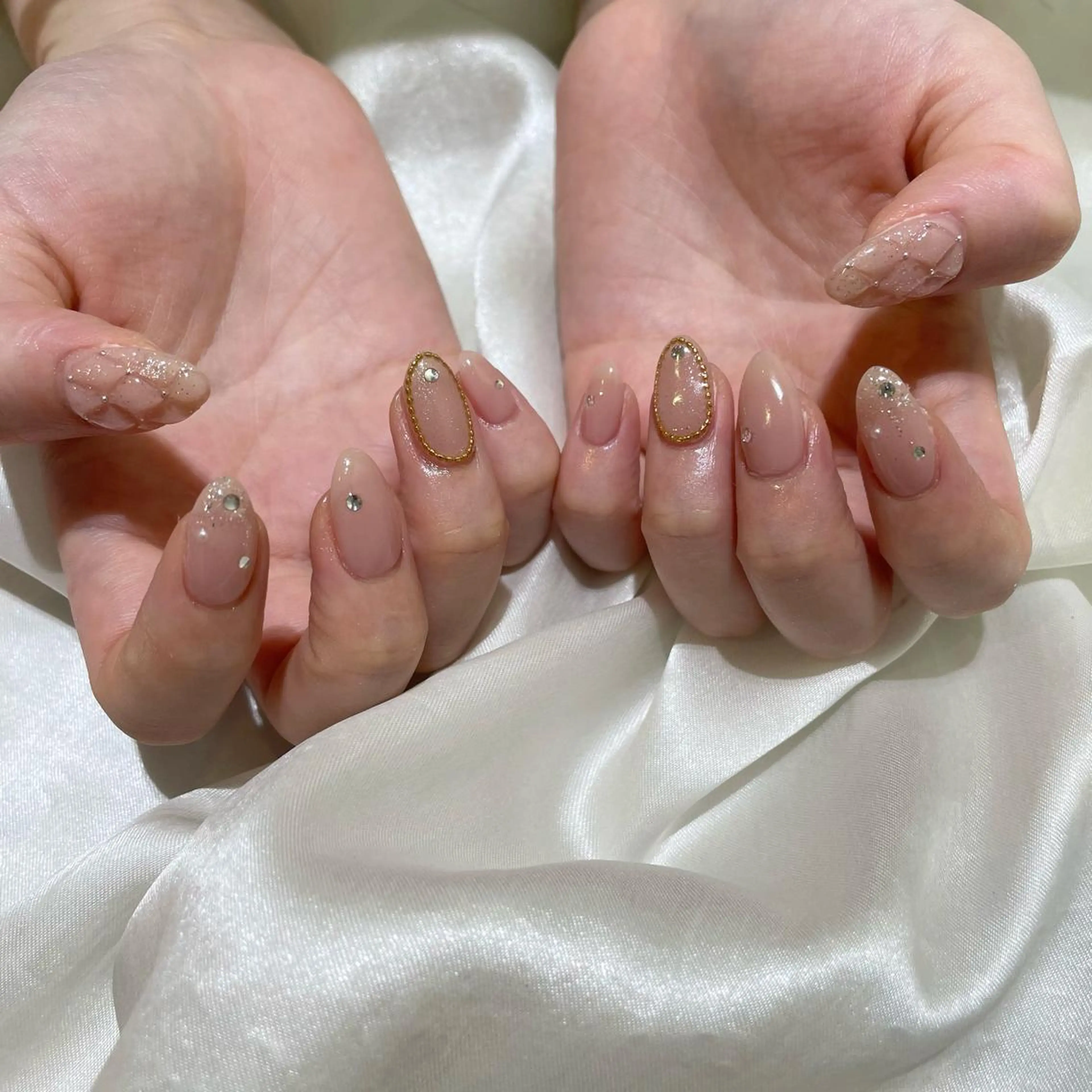 ネイル ガーリー 韓国ネイル マグネットネイル ミラーネイル ニュアンスネイル classic 新横浜所属・山田 暉のネイルデザイン