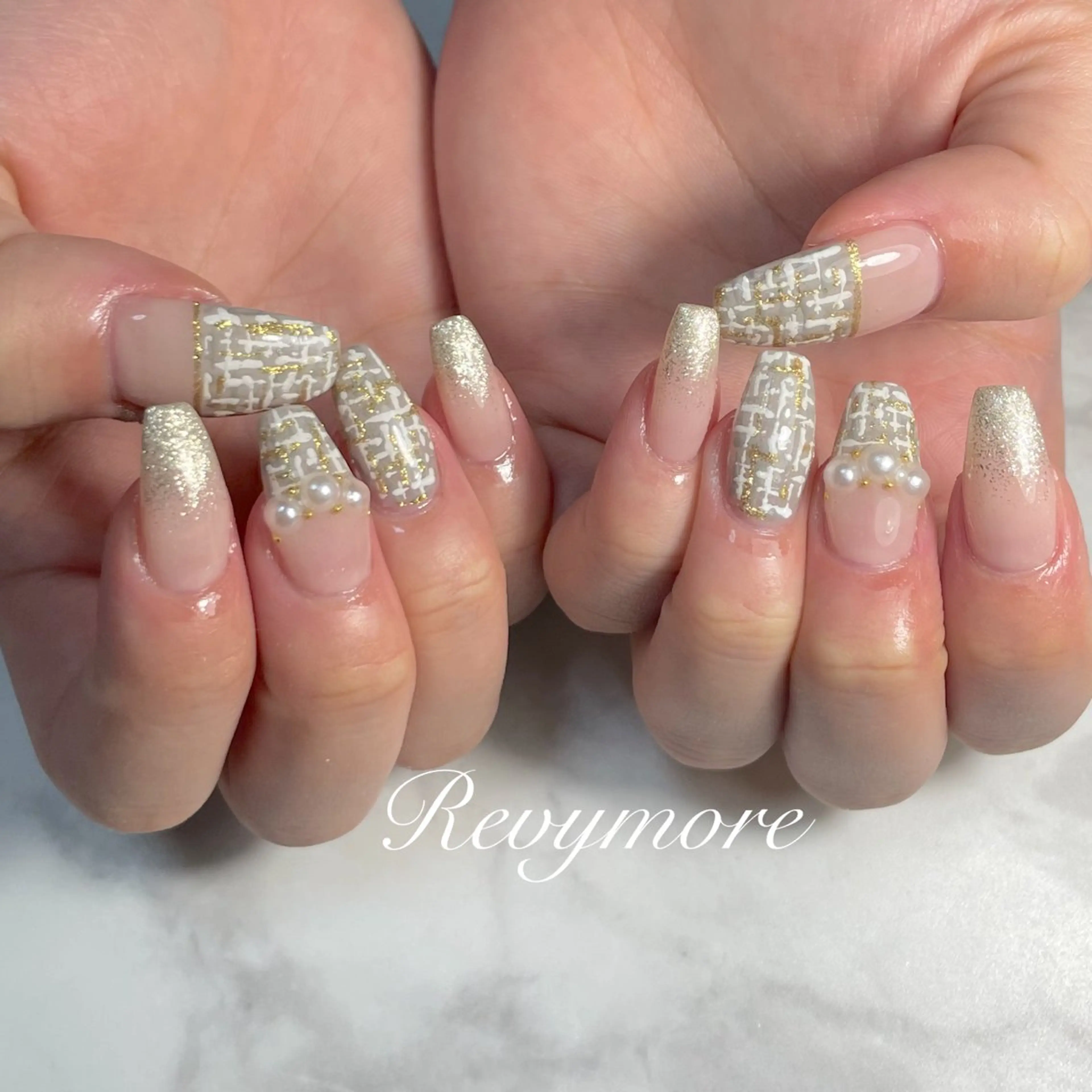 ネイル 成人式 ジェルネイル 韓国ネイル ニュアンスネイル オフィスネイル ハンドネイル nail salon Revymore所属・nail salon Revymoreのネイルデザイン