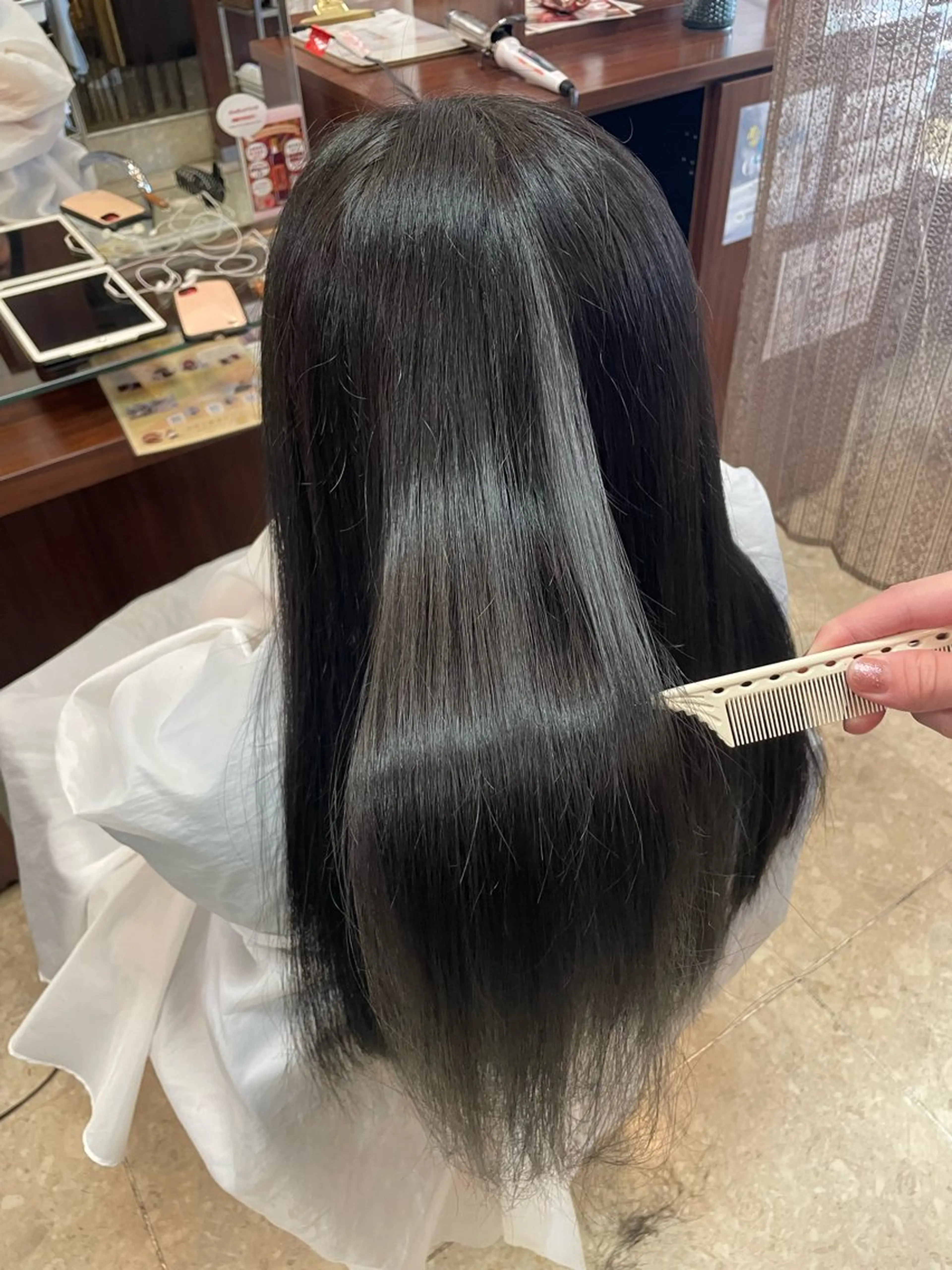 ロング 髪質改善 佐藤 由依/透明感カラーのヘアスタイル