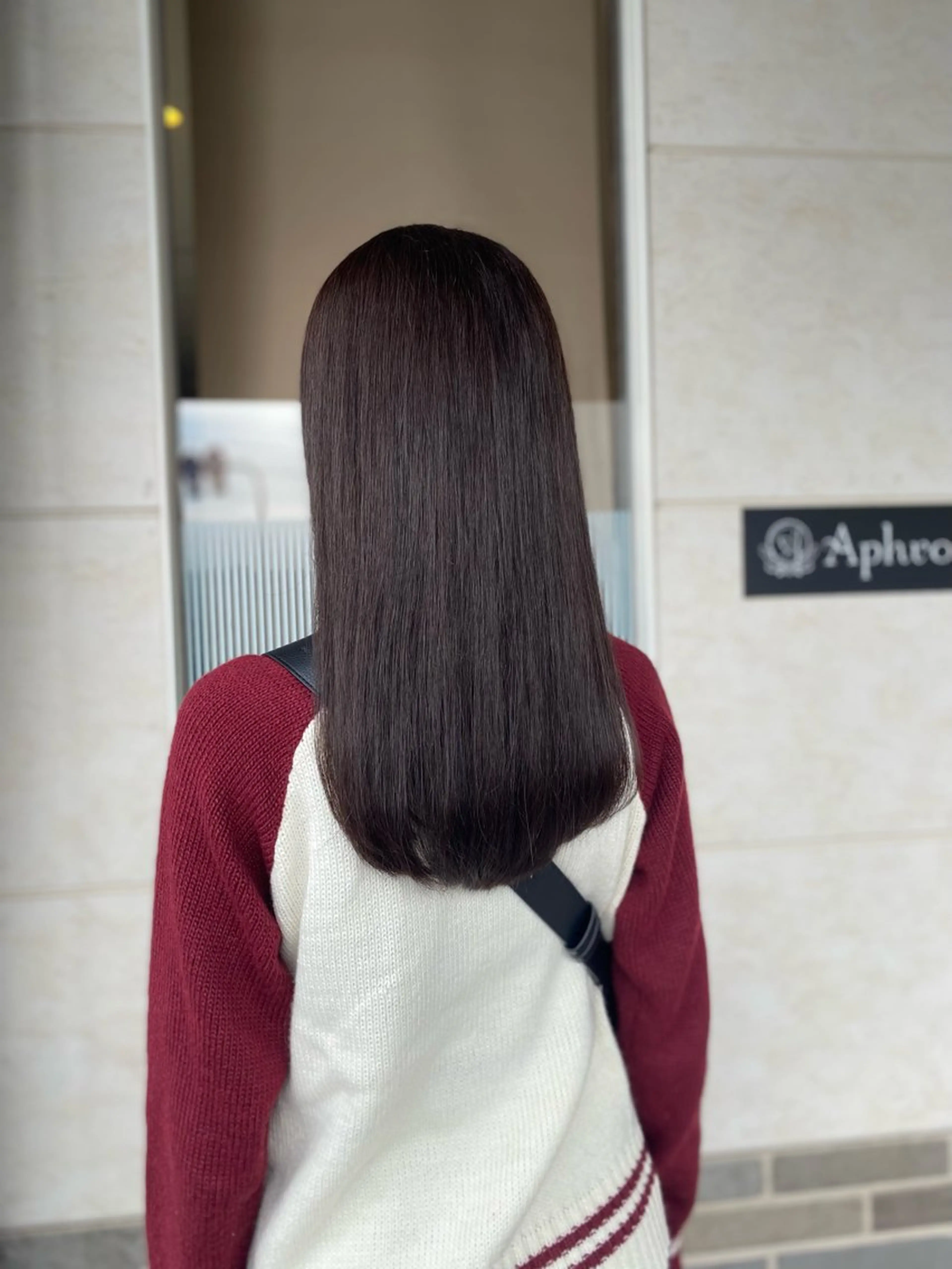 ロング カット ヘアカラー トリートメント 横手 亜紀のヘアスタイル